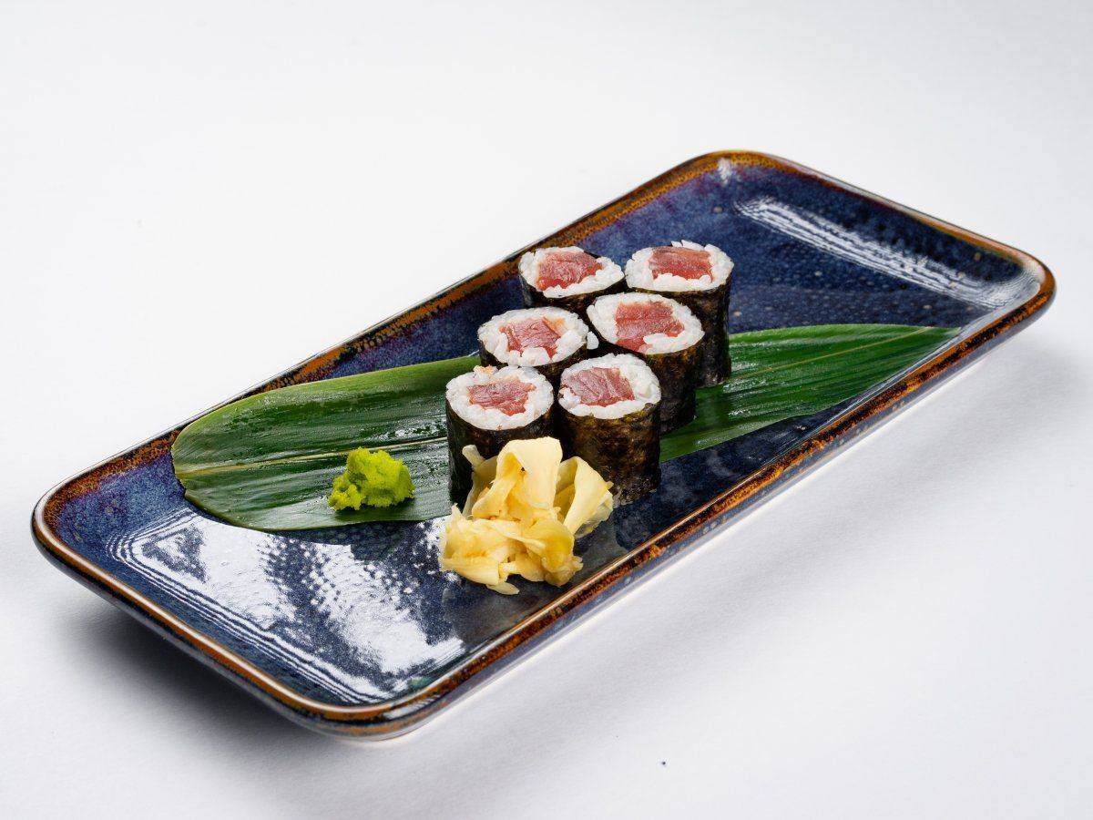 Маки с тунцом