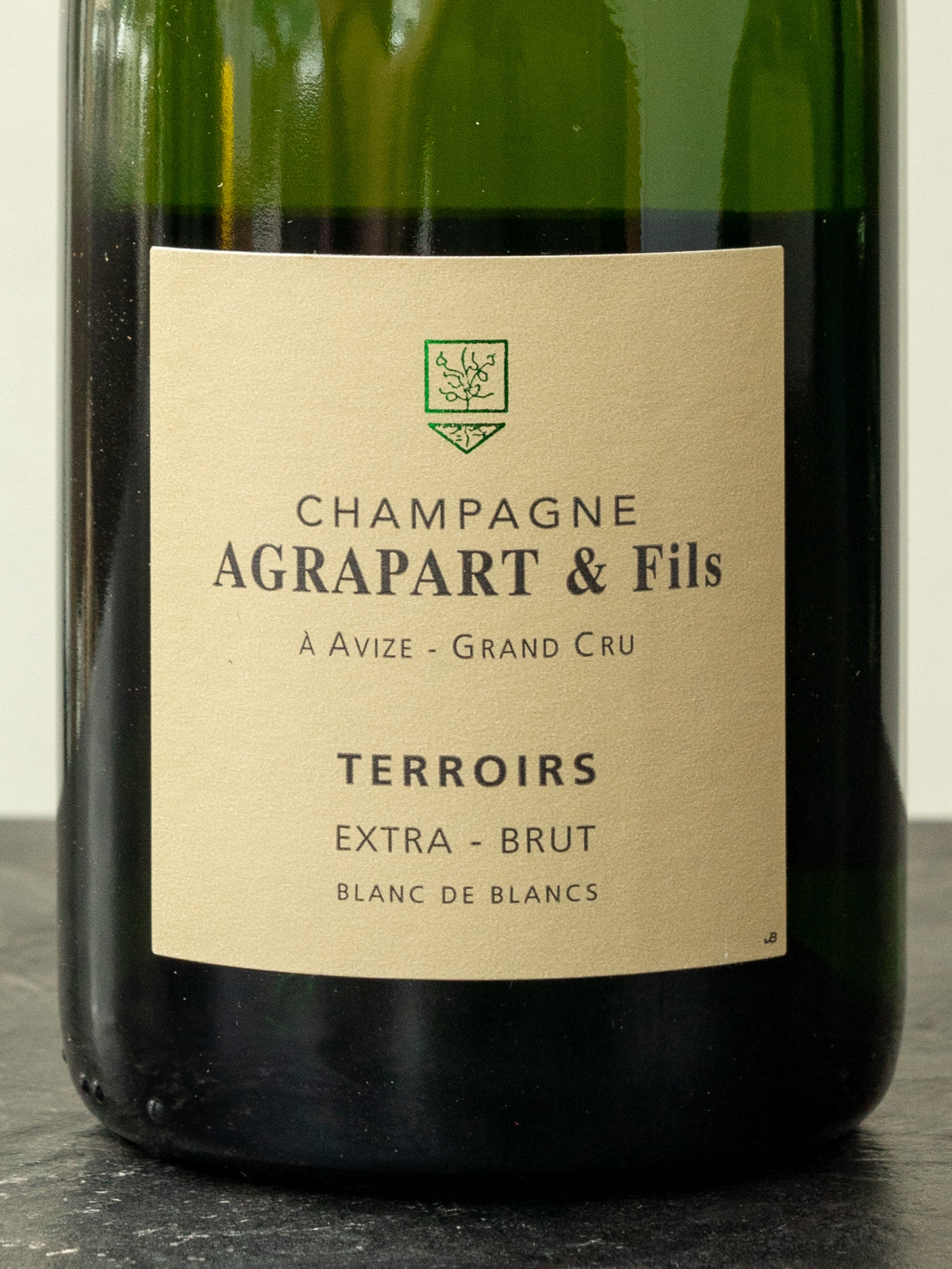 Шампанское Agrapart Terroirs Extra Brut купить в винном ресторане Остерия - лучшая цена Шампанское Agrapart Terroirs Extra Brut / Шампань Аграпар э Фис Терруар Блан Де Блан
