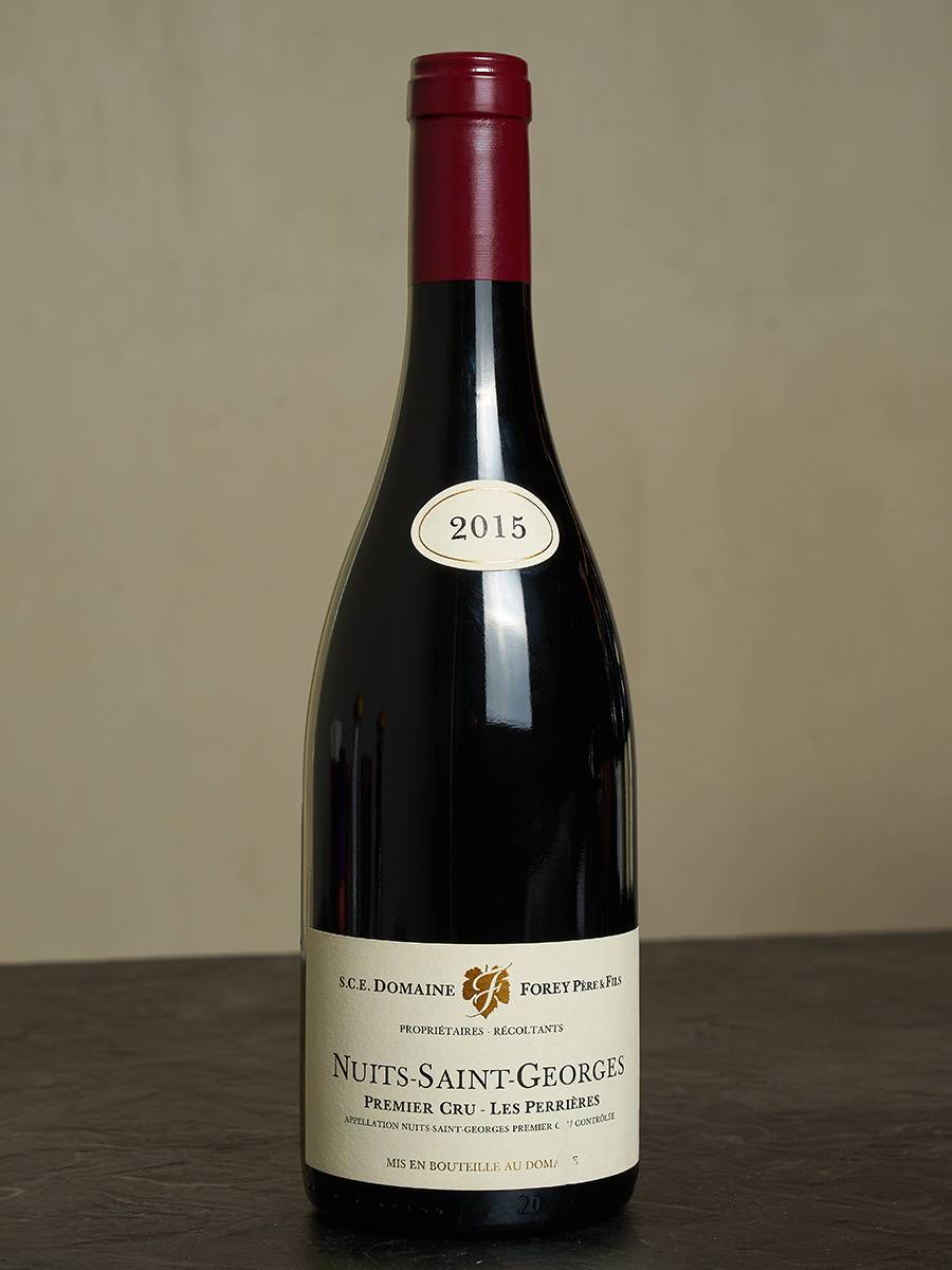 Вино Domaine Forey Pere et Fils Nuits-Saint-Georges 1-er Cru Les Perrieres 2015 купить в винном ресторане Остерия - лучшая цена Вино Domaine Forey Pere et Fils Nuits-Saint-Georges 1-er Cru Les Perrieres 2015 / Нюи-Сен-Жорж Премье Крю Домэн Форе Пэр э Фис Ле Перьер
