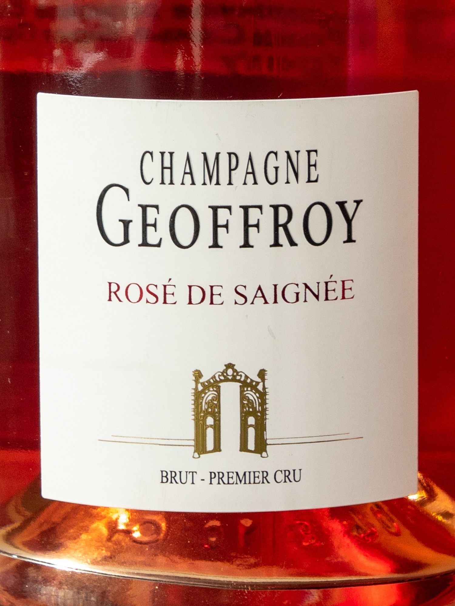 Шампанское Champagne Geoffroy Rose de Saignee Brut Premier Cru купить в винном ресторане Остерия - лучшая цена Шампанское Champagne Geoffroy Rose de Saignee Brut Premier Cru / Шампань Жофруа Розе де Сенье Брют Премье Крю