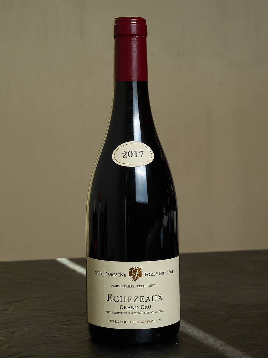 Вино Domaine Forey Pere et Fils Echezeaux Grand Cru 2017 купить в винном ресторане Остерия - лучшая цена Вино Domaine Forey Pere et Fils Echezeaux Grand Cru 2017 / Эшезо Гран Крю Домэн Форе Пер э Фис