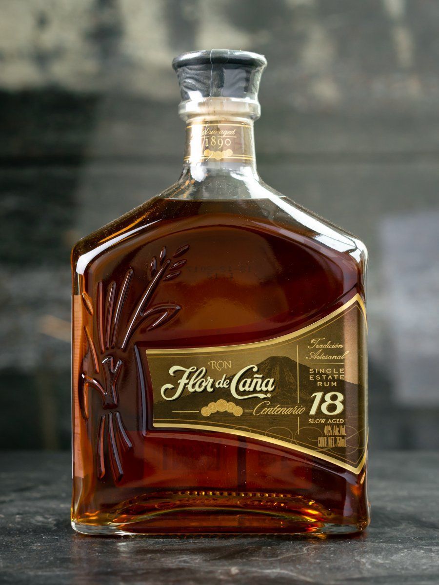 Ром Flor de Cana Centenario 18 y.o.- купить по лучшей цене в ресторане Амичи Ром Flor de Cana Centenario 18 y.o. / Флор Де Кана Кентенарио 18 лет