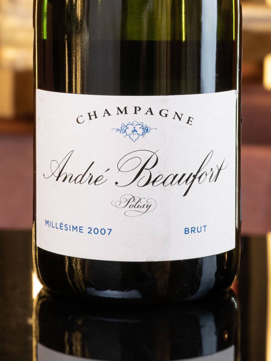Шампанское Andre Beaufort Polisy Millesime Brut Nature 2007 купить в винном ресторане Остерия - лучшая цена Шампанское Andre Beaufort Polisy Millesime Brut Nature 2007 / Андре Бофор Полизи Миллезим Брют Натюр