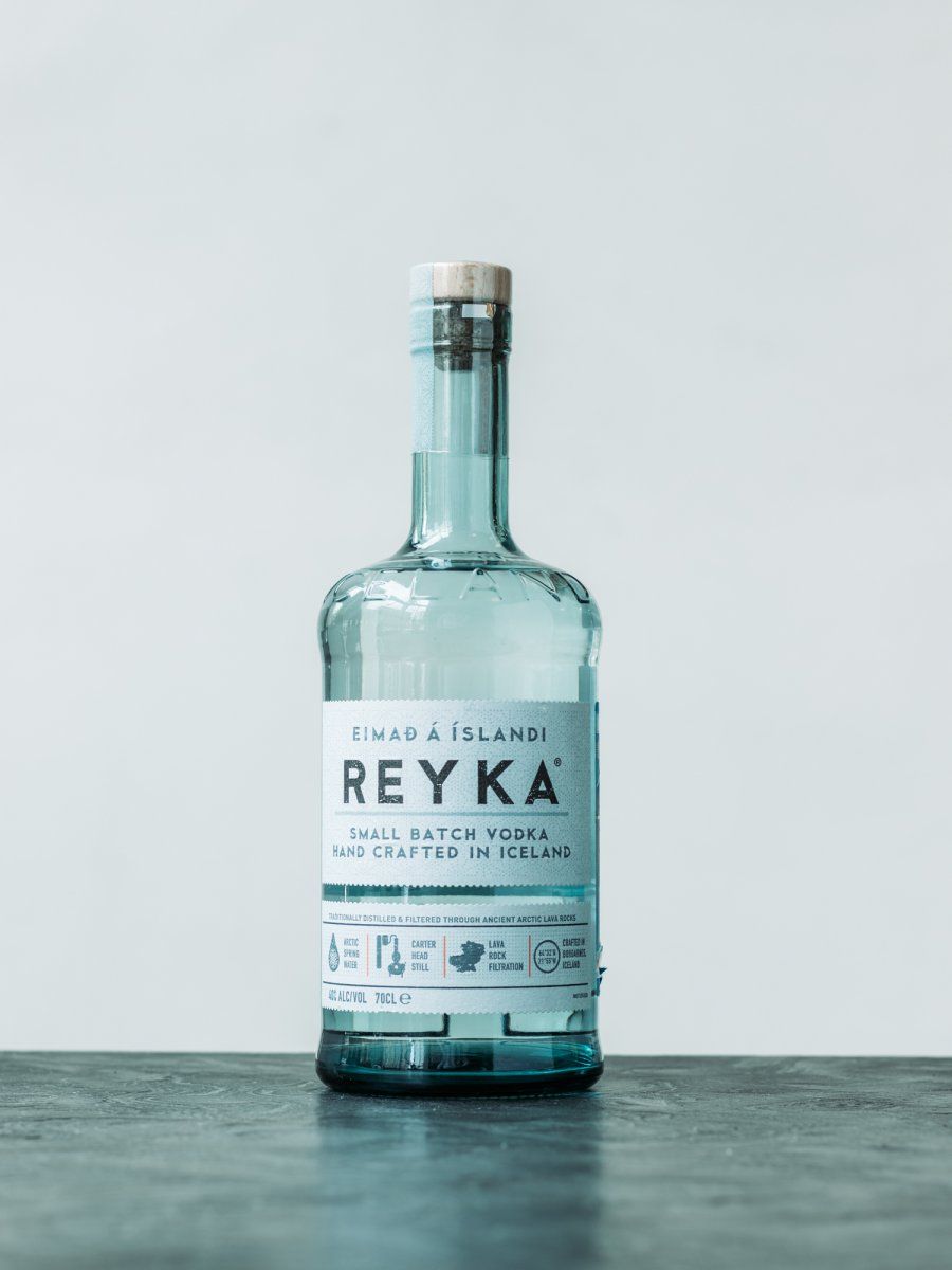 Водка Reyka Small Batch / Рейка Смол Батч