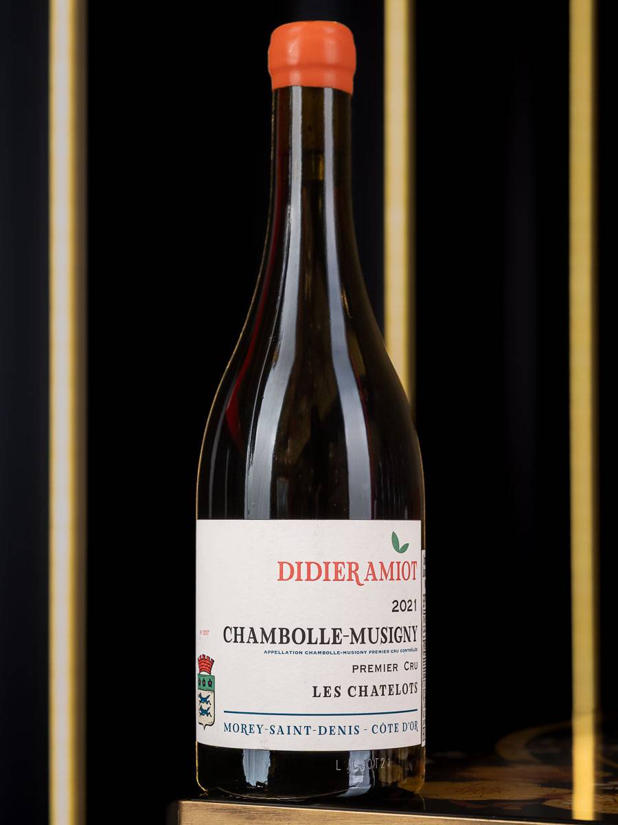 Вино Domaine Didier Amiot Chambolle Musigny Premier Cru Les Chatelots 2021 / Шамболь-Мюзиньи Премье Крю Ле Шатело Дидье Амио