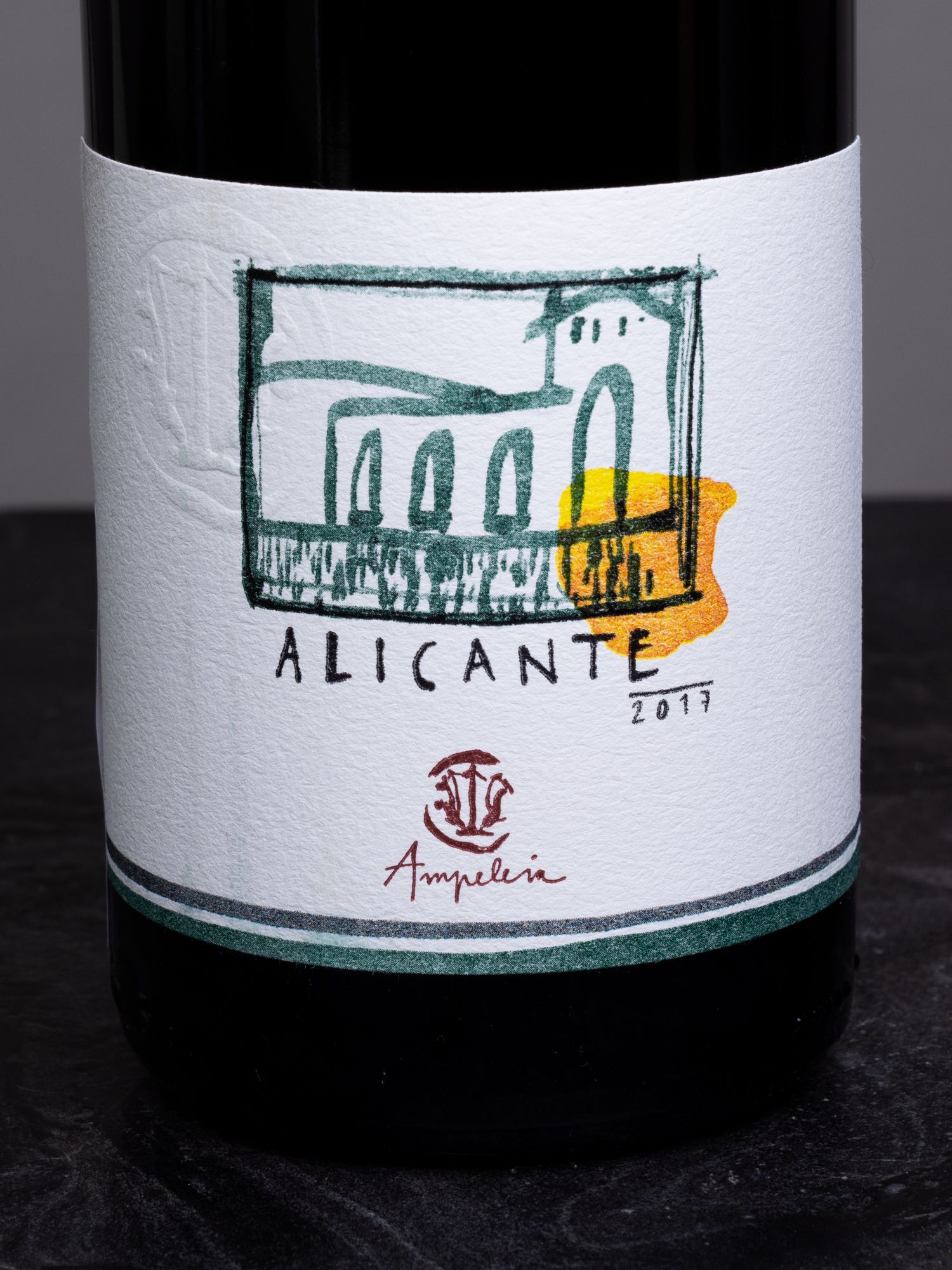 Купить вино Ampeleia Alicante Costa Toscana в винном ресторане Остерия цена Вино Ampeleia Alicante Costa Toscana / Ампелейя Аликанте Коста Тоскана