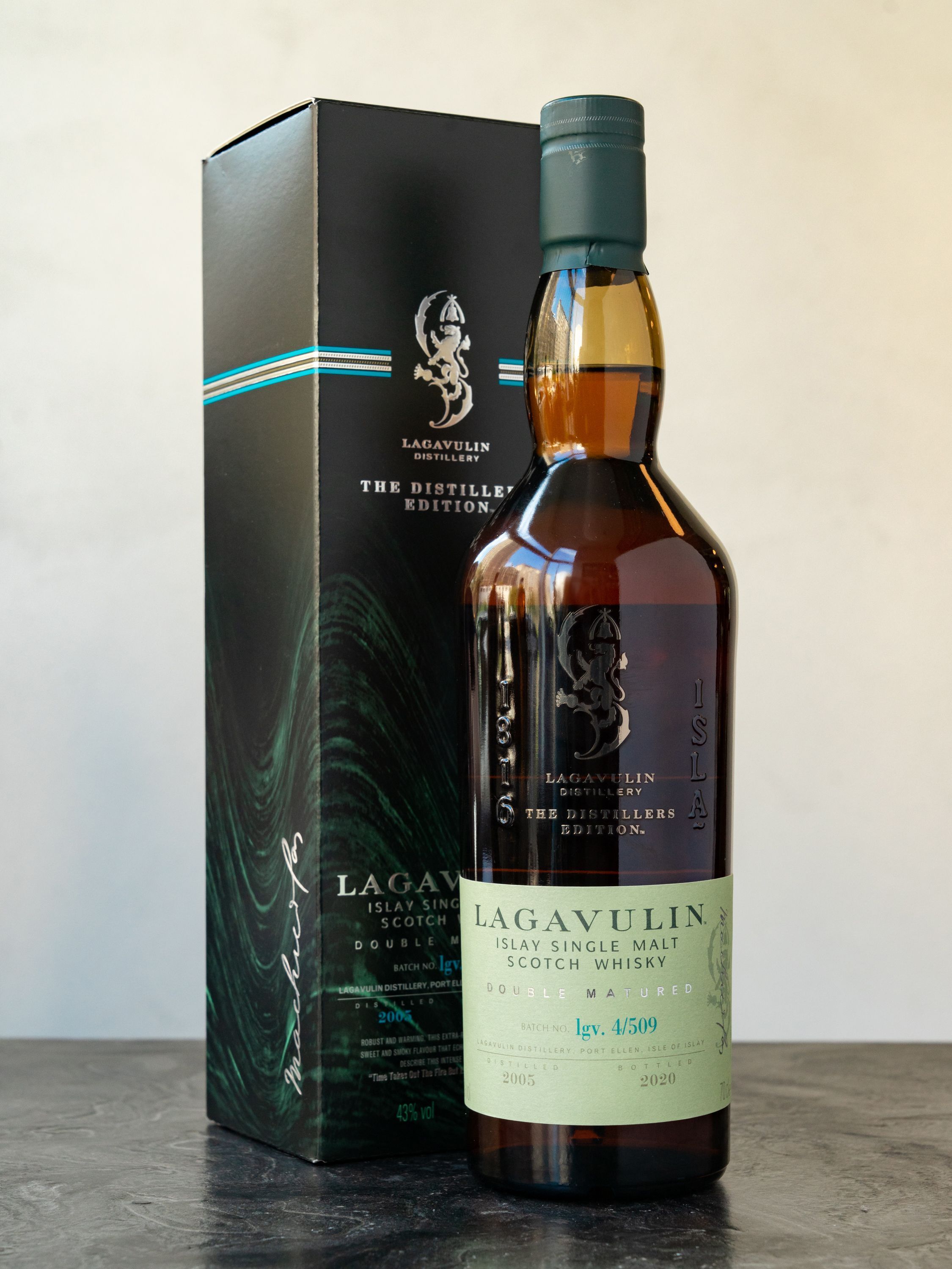 Виски Lagavulin Distillers Edition Double Matured купить в ресторане Остерия- лучшая цена Виски Lagavulin Distillers Edition Double Matured / Лагавулин Дистиллерс Эдишн Двойная выдержка