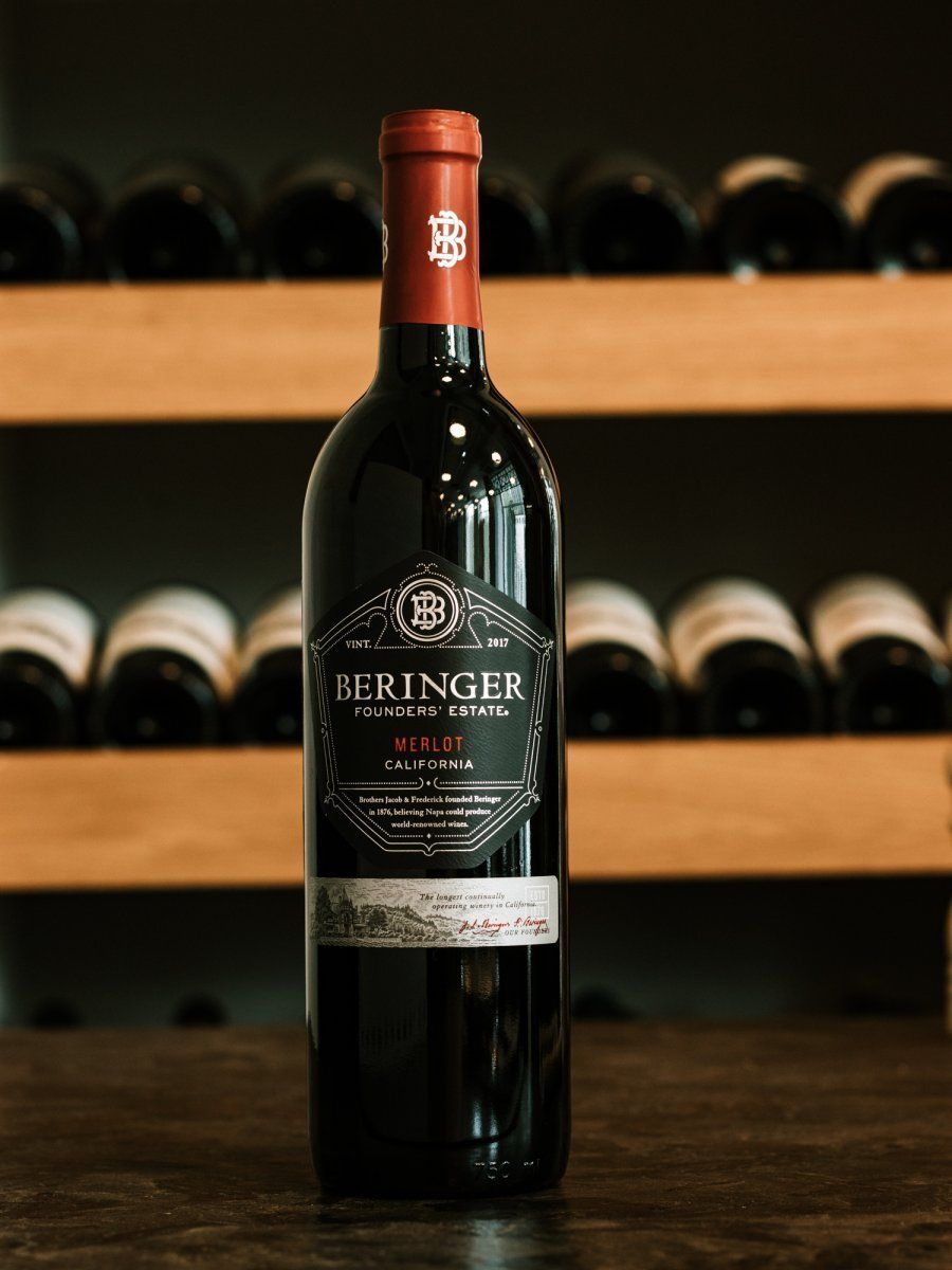 Купить вино Beringer Founder`s Estate Merlot в винном ресторане Остерия Амичи Вино Beringer Founder`s Estate Merlot / Беринжер Фаундер`с Эстейт Калифорния Мерло