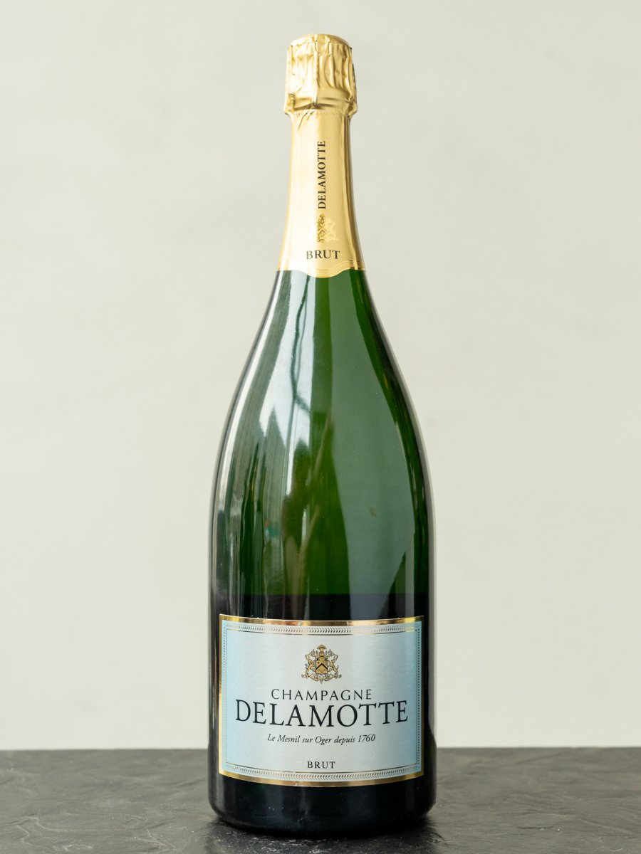 Шампанское Delamotte Brut Champagne купить в винном ресторане Остерия - лучшая цена Шампанское Delamotte Brut Champagne / Деламотт Шампань Брют