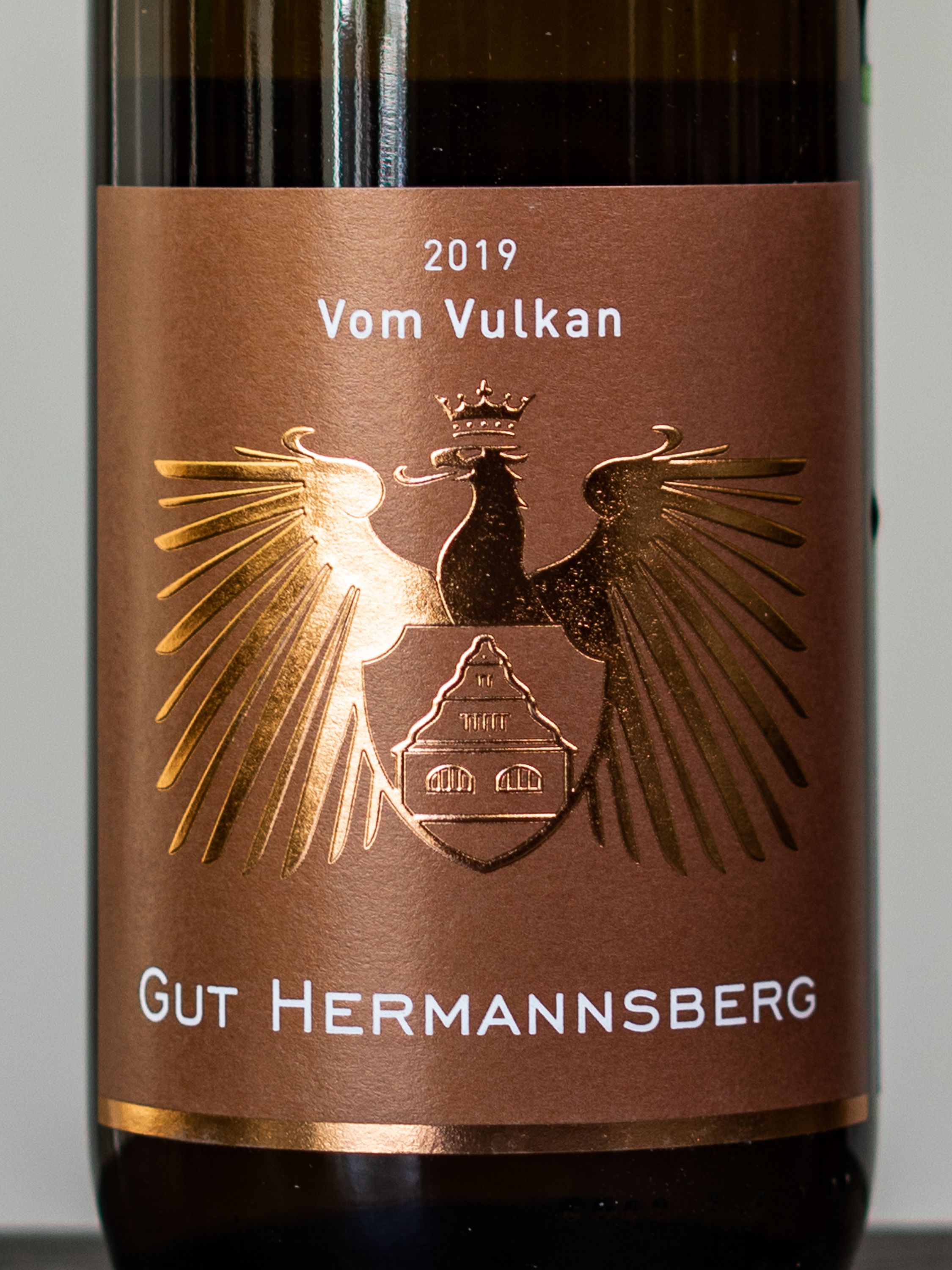 Вино Gut Hermannsberg Vom Vulcan Riesling / Гут Хермансберг Фом Вулкан Рислинг