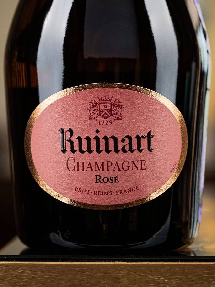 Купить шампанское Ruinart Rose 0.375 л в винном ресторане Остерия - лучшая цена Шампанское Ruinart Rose 0.375 л / Рюинар Розе