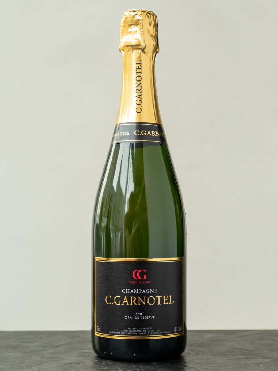 Шампанское Champagne Dehours et Fils Grande Reserve Brut купить в винном ресторане Остерия - лучшая цена Шампанское Champagne Dehours et Fils Grande Reserve Brut / Шампань С. Гарнотель Гранд Резерв