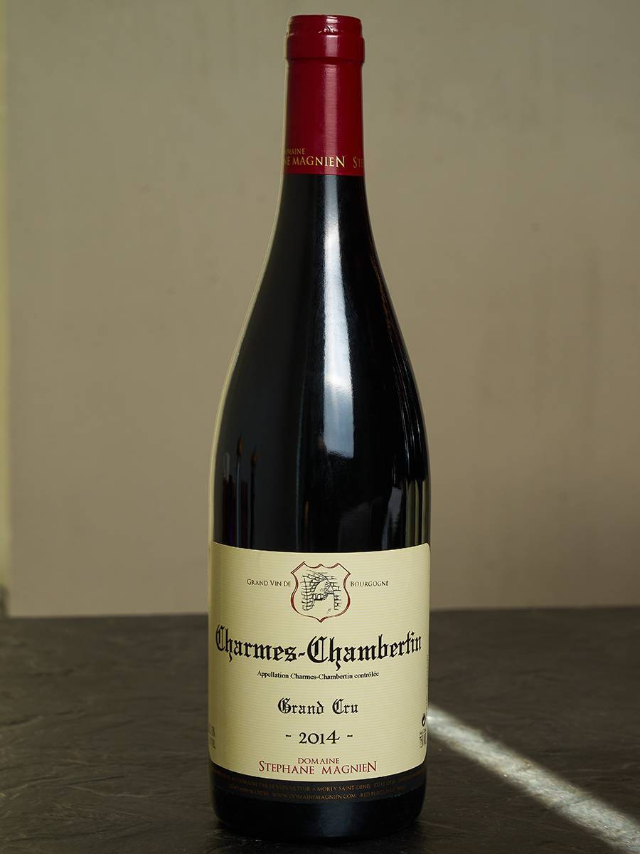 Вино Domaine Stephane Magnien Charmes-Chambertin Grand Cru 2014 / Домэн Стефан Маньен Шарм Шамбертен Гран Крю
