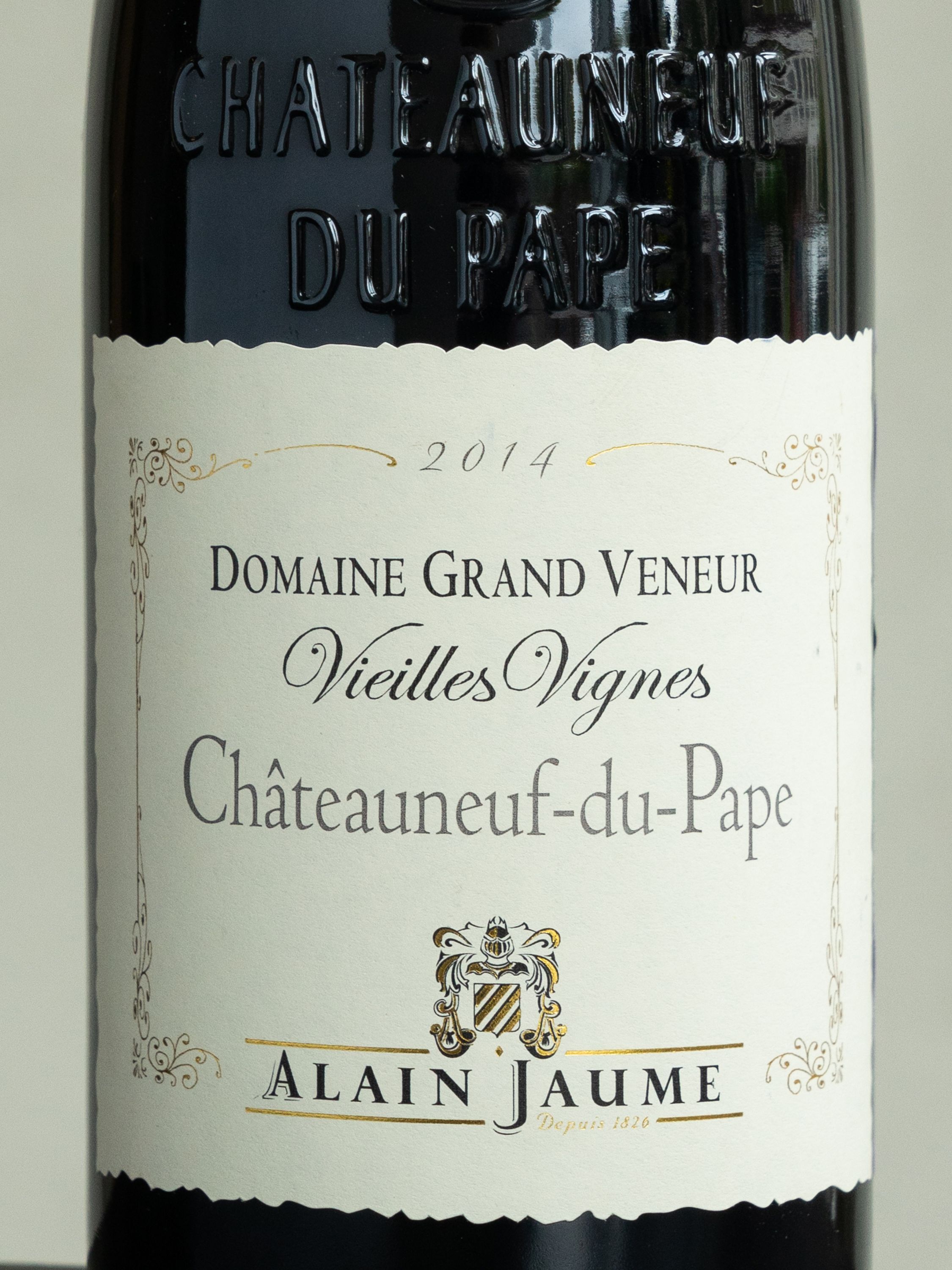 Вино Domaine Grand Veneur Vieilles Vignes Chateauneuf-du-Pape купить в ресторане Остерия - лучшая цена Вино Domaine Grand Veneur Vieilles Vignes Chateauneuf-du-Pape
