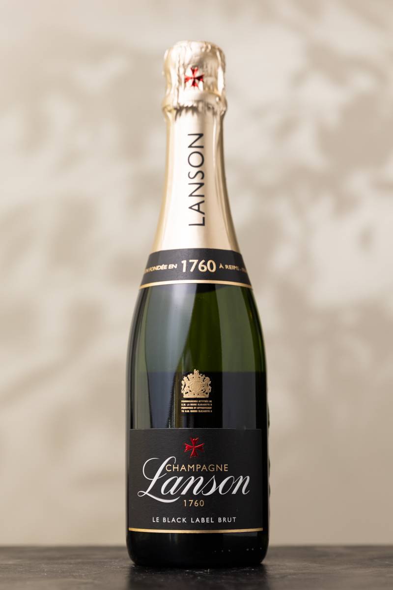 Шампанское Lanson le Black Label Brut 375 мл купить в винном ресторане Остерия - лучшая цена Шампанское Lanson le Black Label Brut / Лансон Ле Блэк Лейбл Брют
