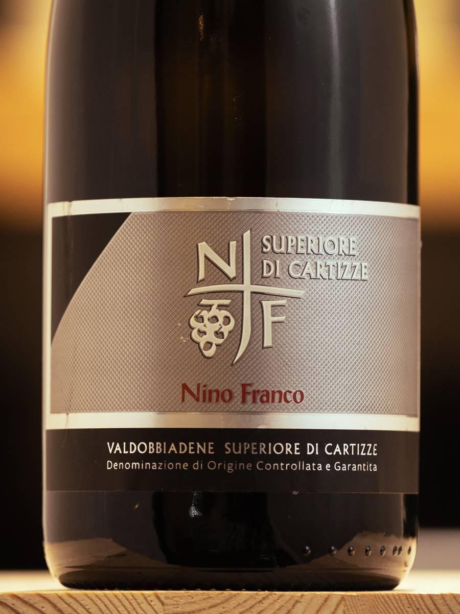 Игристое вино Prosecco Valdobbiadene Superiore di Cartizze Dry Nino Franco купить в винном ресторане Остерия - лучшая цена Игристое вино Prosecco Valdobbiadene Superiore di Cartizze Dry Nino Franco / Просекко Вальдоббьядене Супериоре ди Картицце Драй Нино Франко
