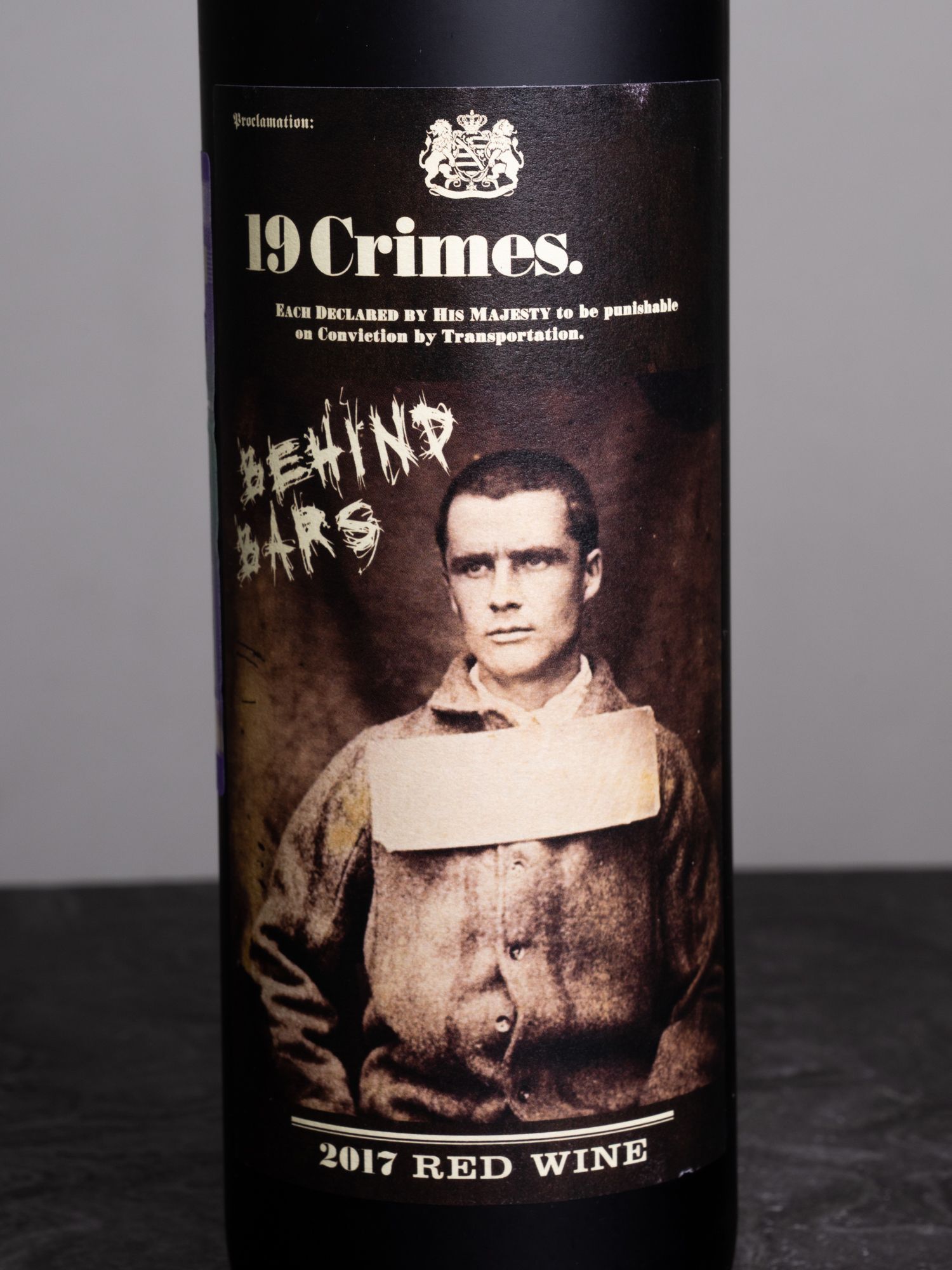 19 crimes купить. Вино banished 19 Crimes. 19 Crimes вино Red Vine. Вино "19 Crimes", 2019. Найт краймс вино.