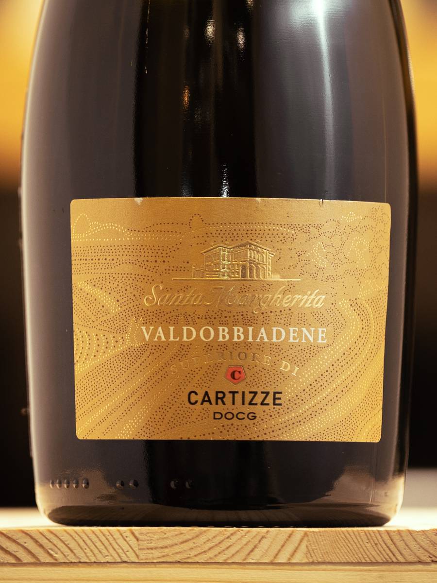 Игристое вино Prosecco Valdobbiadene Superiore di Cartizze Brut Santa Margherita купить в винном ресторане Остерия - лучшая цена Игристое вино Prosecco Valdobbiadene Superiore di Cartizze Brut Santa Margherita / Просекко Вальдоббьядене Супериоре ди Картицце Брют Санта Маргерита