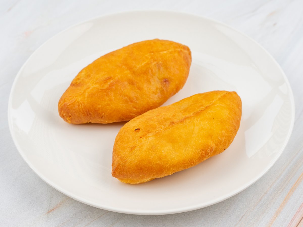 Пирожки жареные с мясом / 2 штуки