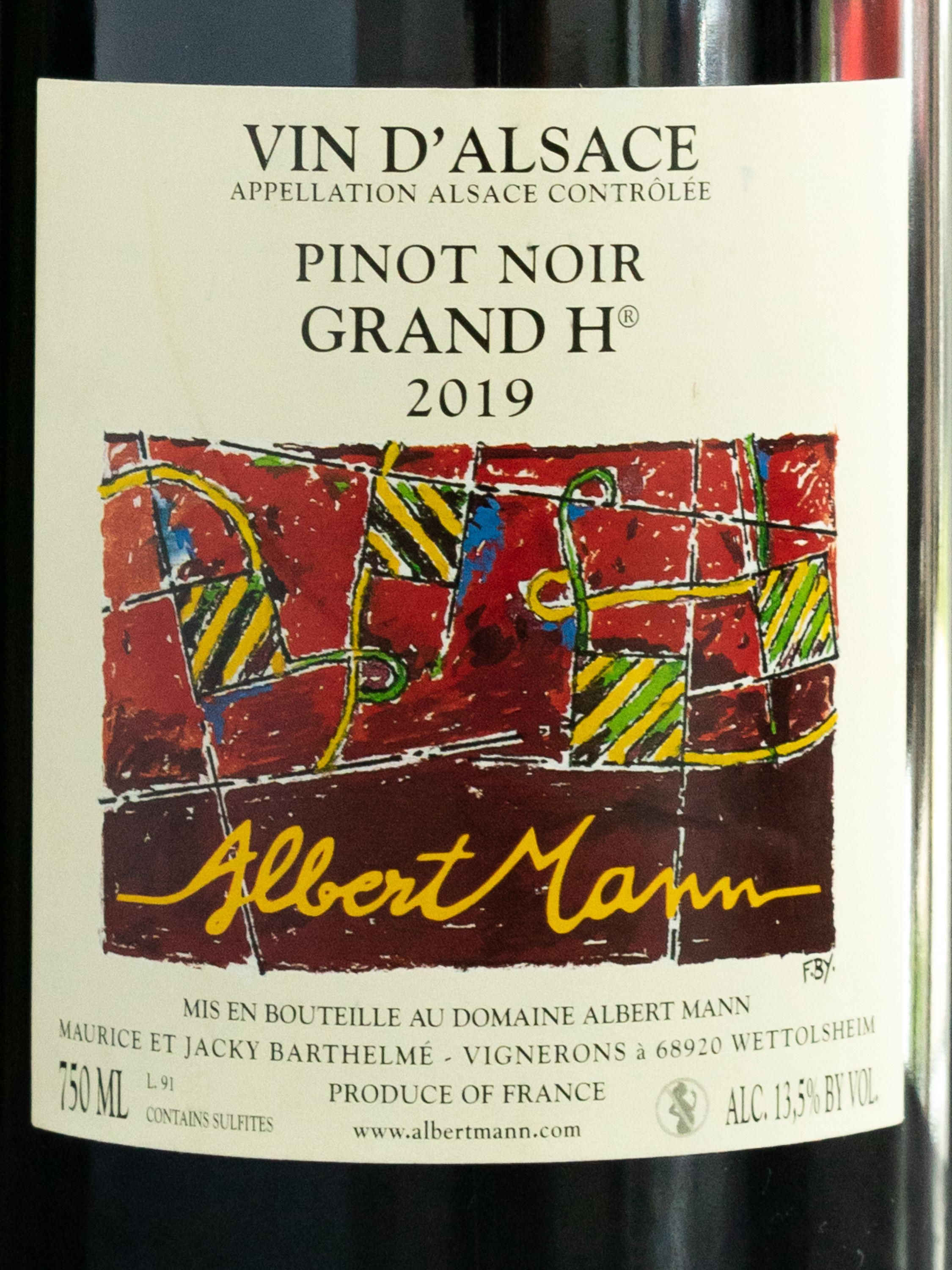 Вино Albert Mann Pinot Noir Grand H купить в ресторане Остерия - лучшая цена Вино Albert Mann Pinot Noir Grand H / Альберт Манн Пино Нуар Гран Х