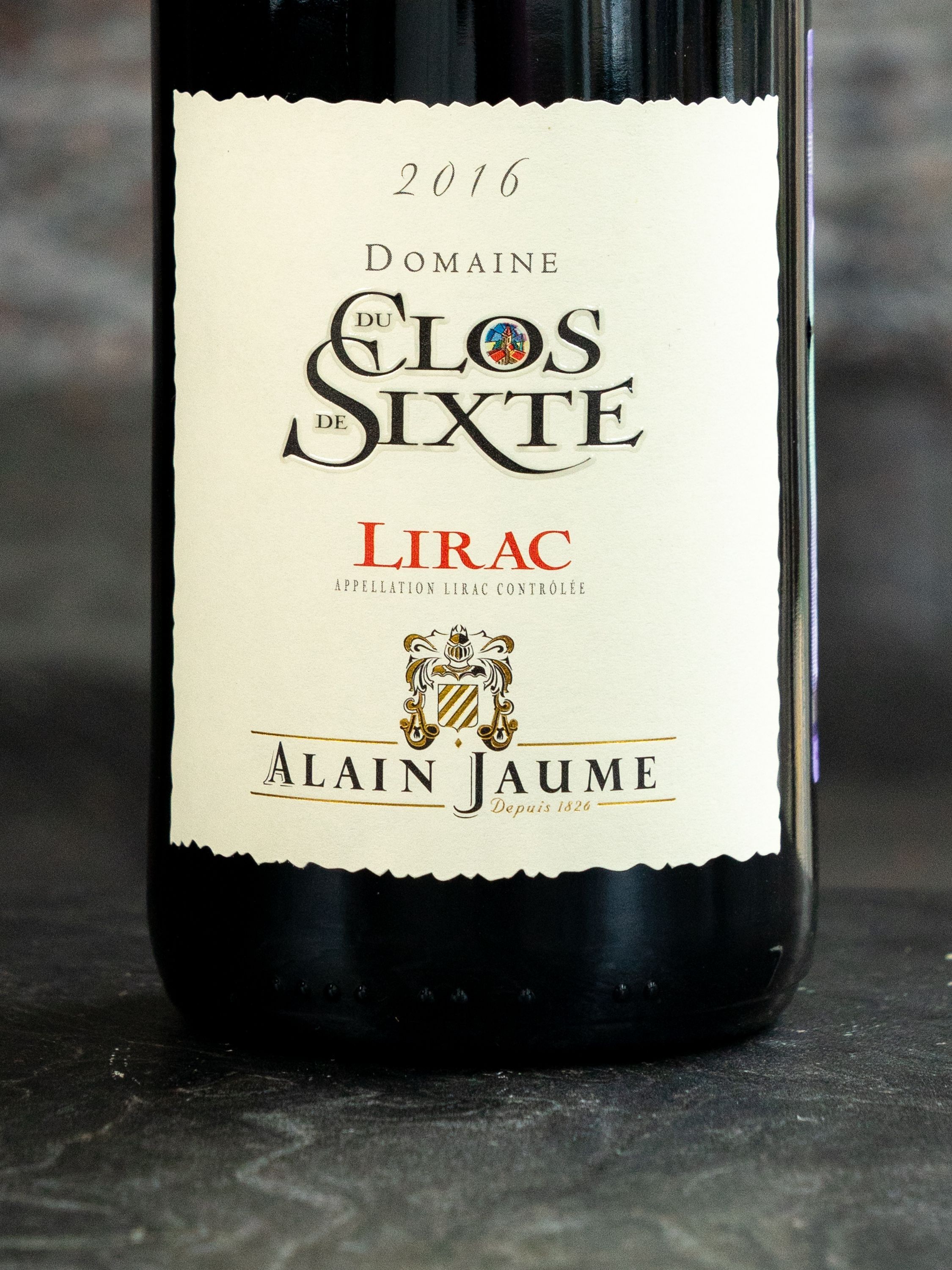 Вино Domaine Du Clos De Sixte купить в ресторане Остерия - лучшая цена Вино Domaine Du Clos De Sixte / Лирак Домен дю Кло Де Сикст