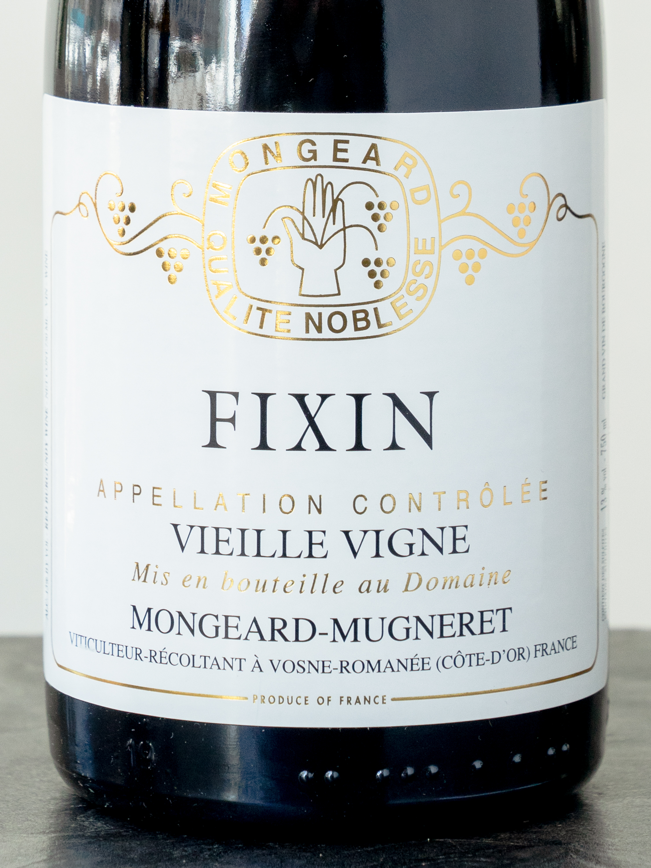 Вино Domaine Mongeard-Mugneret Fixin Vieille Vigne / Монжар-Мюньере Фисен Вьей Винь