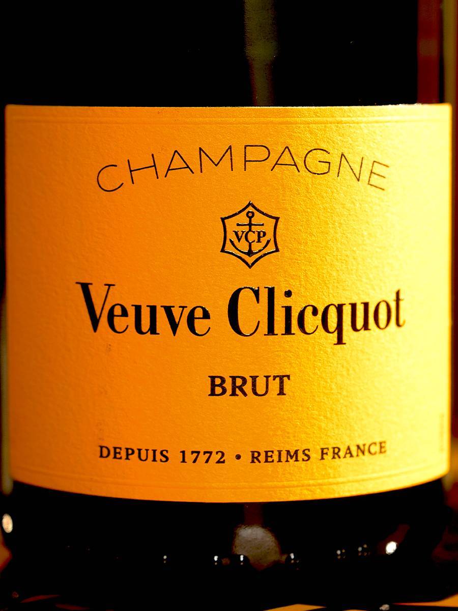 Шампанское Veuve Clicquot Brut / Вдова Клико
