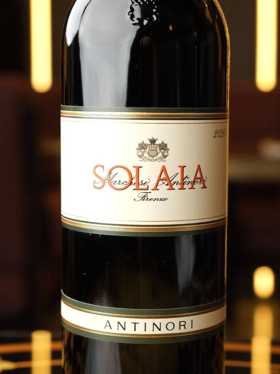 Вино Antinori Solaia Toscana IGT 2020 купить в винном ресторане Остерия - лучшая цена Вино Antinori Solaia Toscana IGT 2020 / Антинори Солайя Тоскана