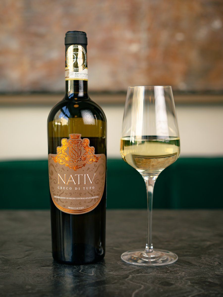 Купить вино Nativ Greco di Tufo в винном ресторане Остерия цена Вино Nativ Greco di Tufo / Натив Греко Ди Туффо