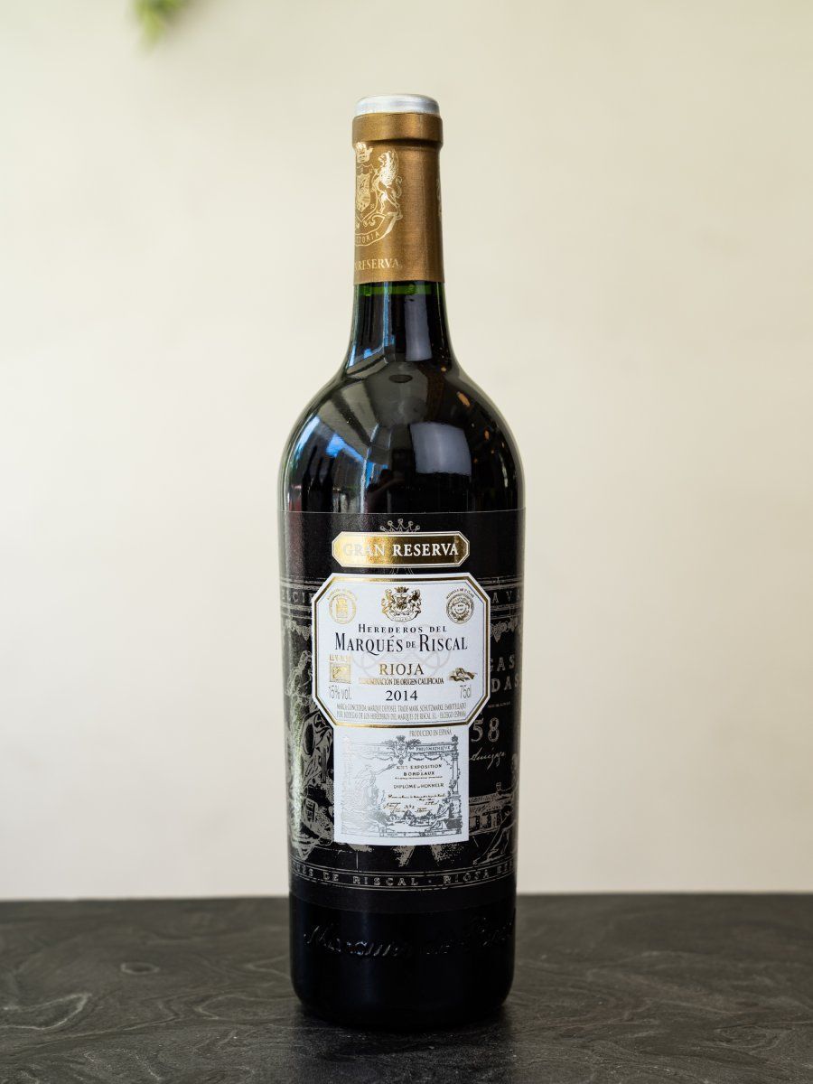 Купить испанское вино Marques de Riscal Rioja Gran Reserva - лучшая цена в винном ресторане Остерия Амичи Вино Marques de Riscal Rioja DOC Gran Reserva / Маркес де Рискаль, Гран Ресерва