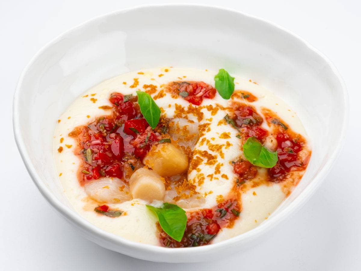 Суп из цветной капусты с гребешком