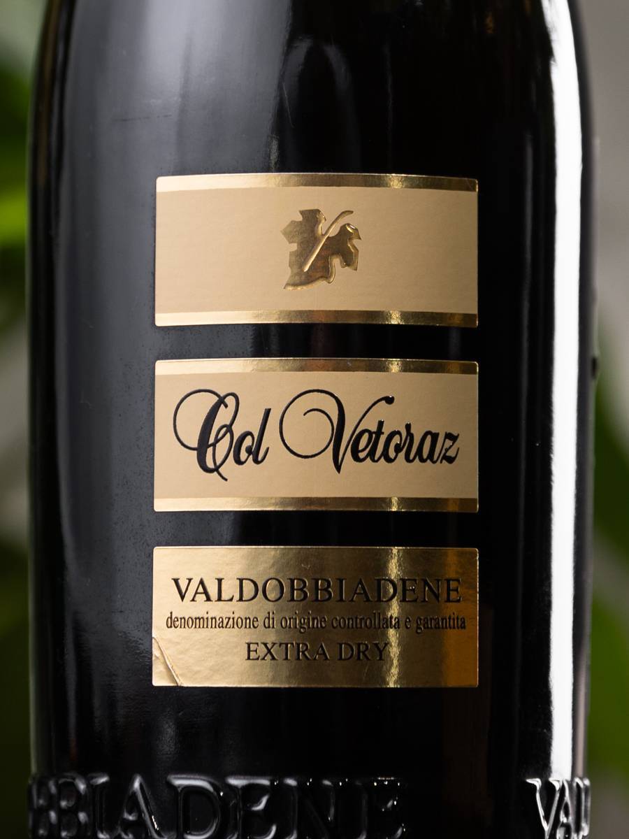 Игристое вино Prosecco Valdobbiadene Extra Dry Col Vetoraz купить в винном ресторане Остерия - лучшая цена Игристое вино Prosecco Valdobbiadene Extra Dry Col Vetoraz / Просекко Вальдоббьядене Экстра Драй Кол Ветораз
