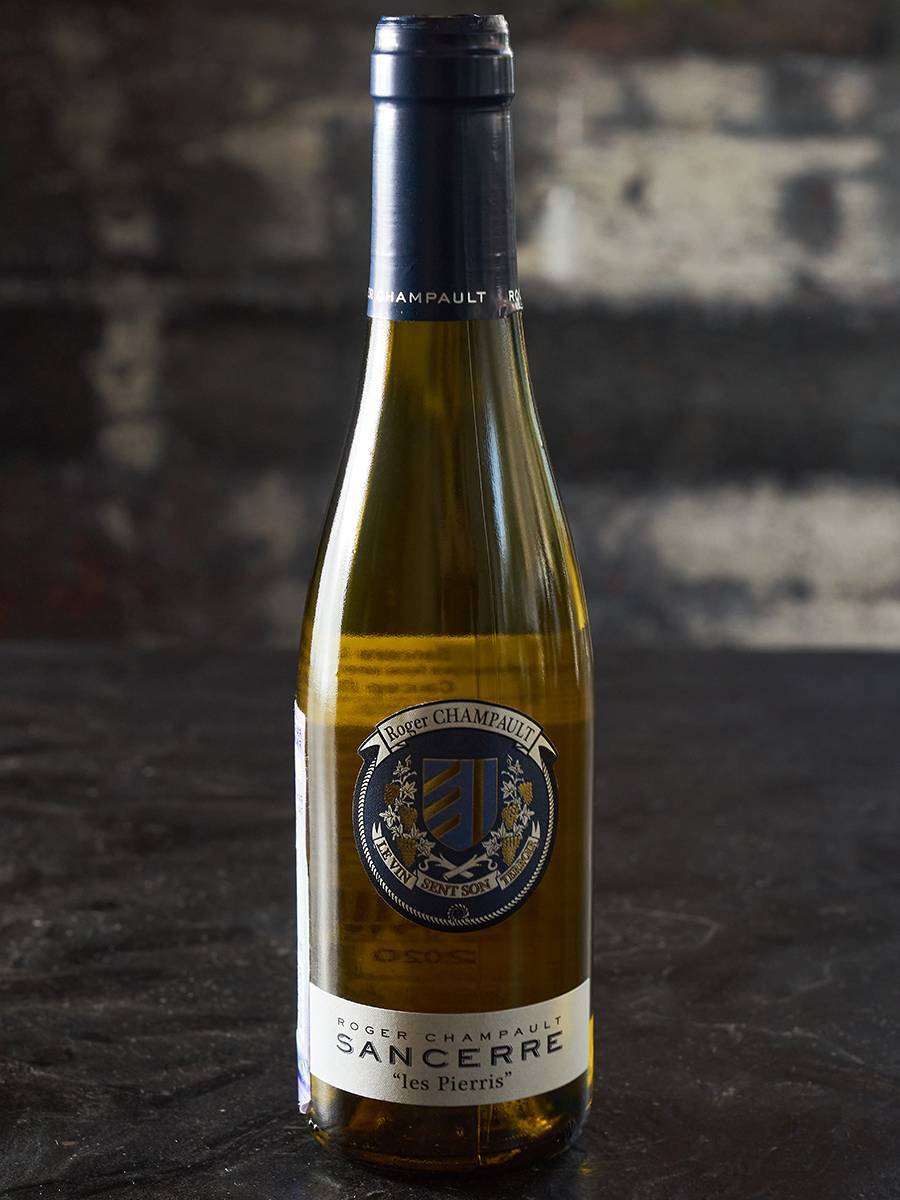 Вино Roger Champault Sancerre Les Pierris Blanc AOC 375 ml купить в винном ресторане Остерия - лучшая цена Вино Roger Champault Sancerre Les Pierris Blanc AOC 375 ml / Сансер Ле Пьерри Рожер Шампо