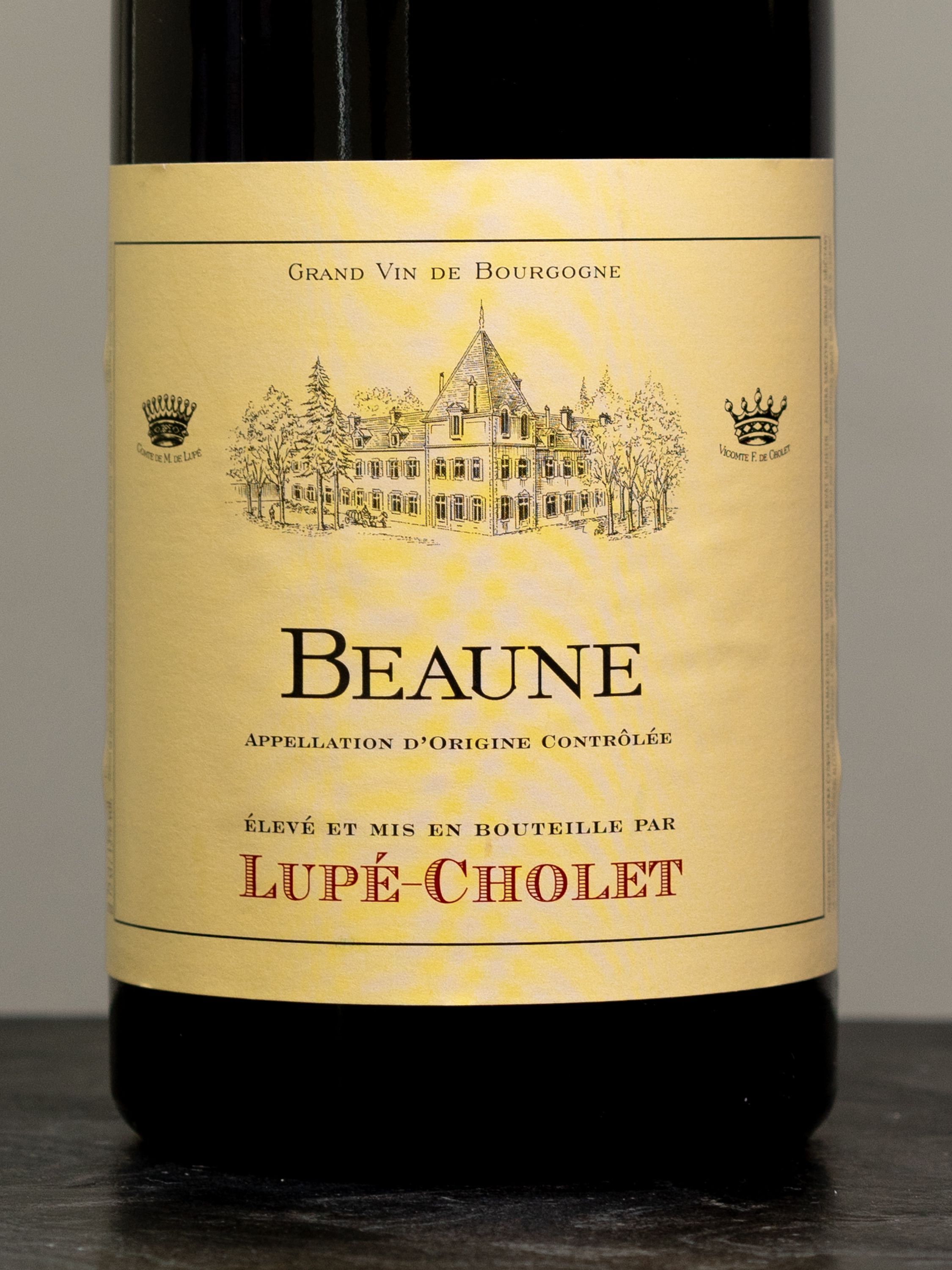 Вино Lupe-Cholet Beaune / Люпе Шоле Бон