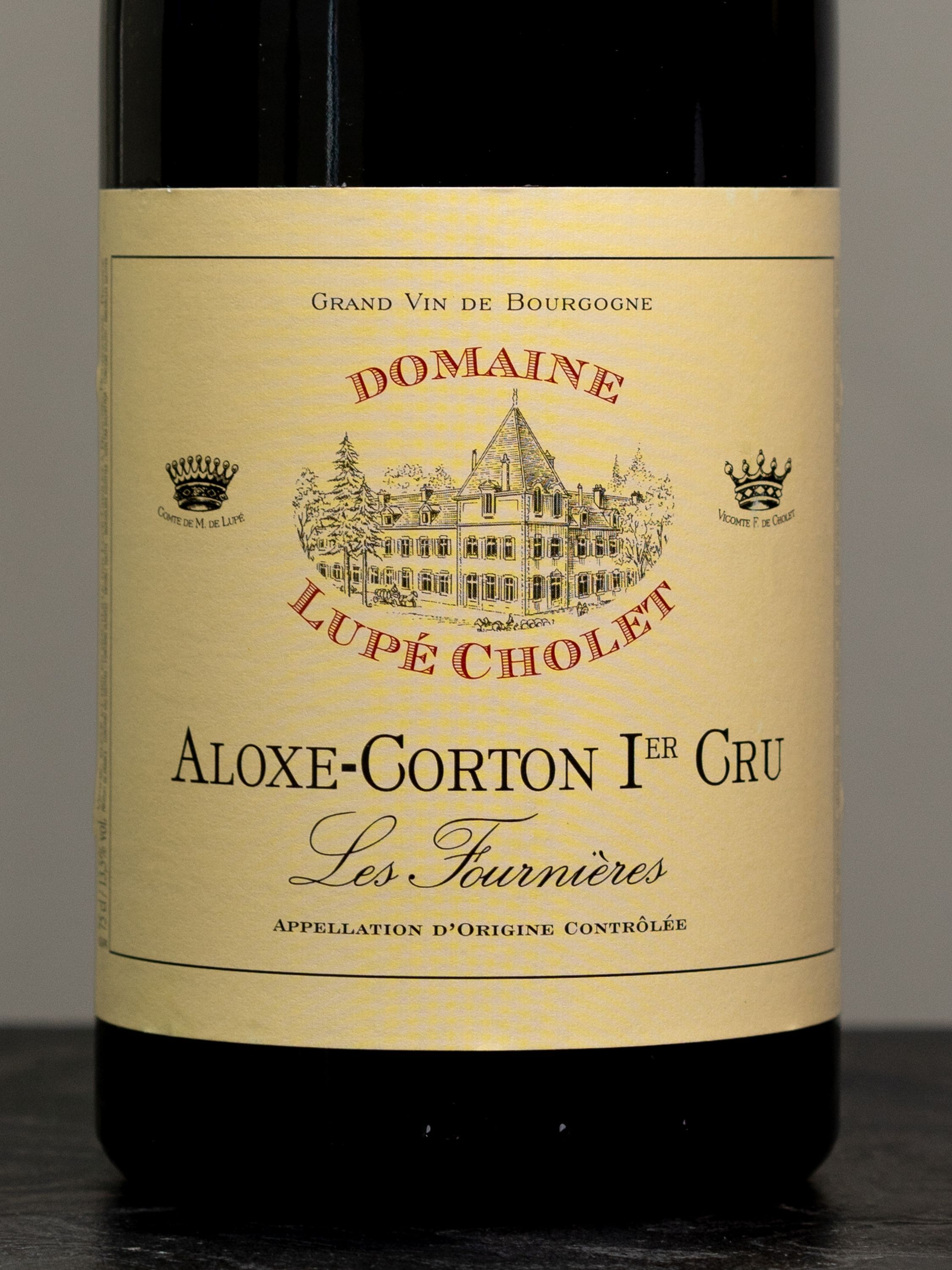 Вино Lupe Cholet Aloxe-Corton 1-er Cru Les Fournieres / Люпе Шоле Алос Кортон Премье Крю Ле Фурньер