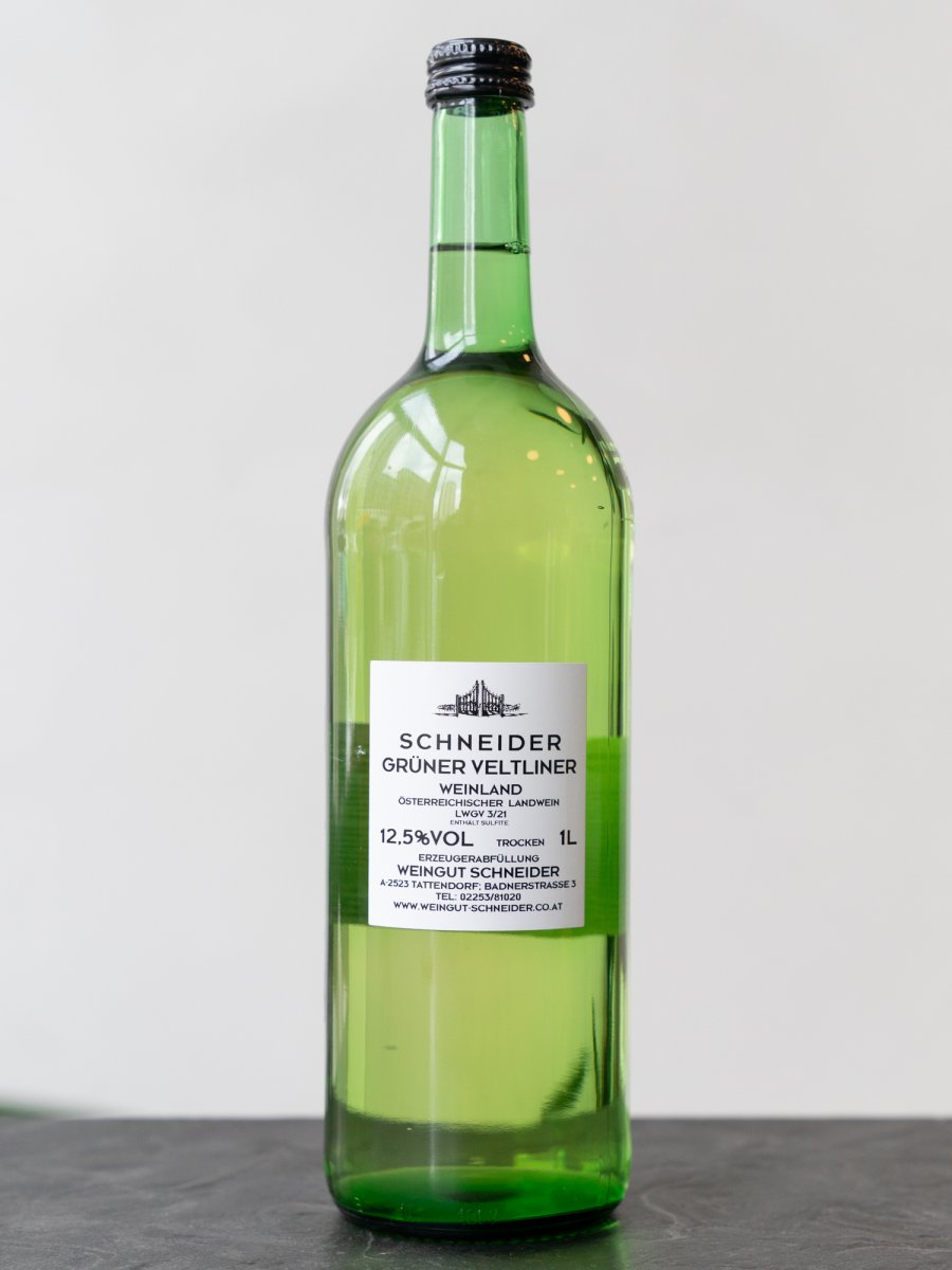 Вино Weingut Schneider Gruner Veltliner купить в ресторане Остерия - лучшая цена Вино Weingut Schneider Gruner Veltliner / Вайнгут Шнайдер Грюнер Вельтлинер