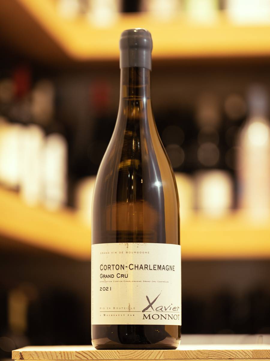 Вино Domaine Xavier Monnot Corton-Charlemagne Grand Cru 2021 купить в винном ресторане Остерия - лучшая цена Вино Domaine Xavier Monnot Corton-Charlemagne Grand Cru 2021 / Домэн Ксавье Монно Кортон-Шарлемань Гран Крю