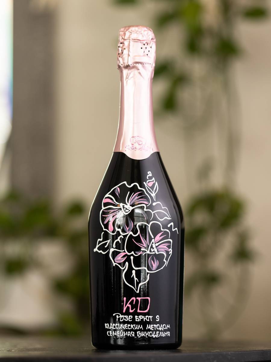 Игристое вино Konstatntin Dzitoev Brut 9 Rose / Константин Дзитоев Розовое Брют 9