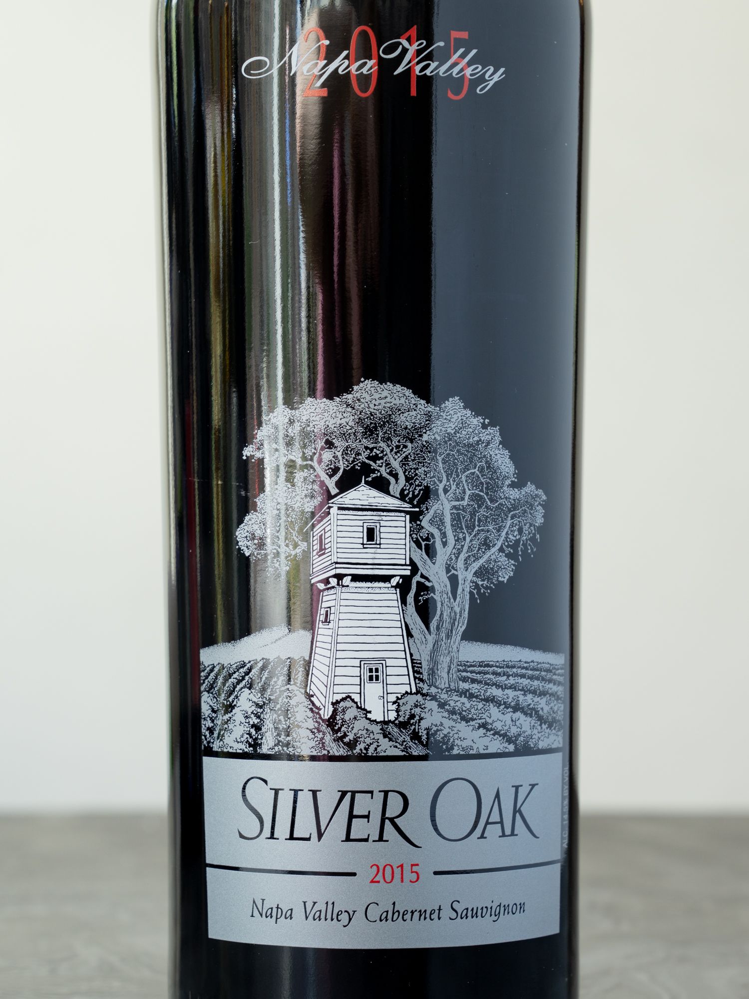 Купить вино Silver Oak Napa Valley Cabernet Sauvignon в винном ресторане Остерия цена Вино Silver Oak Napa Valley Cabernet Sauvignon / Сильвер Оак Напа Велли