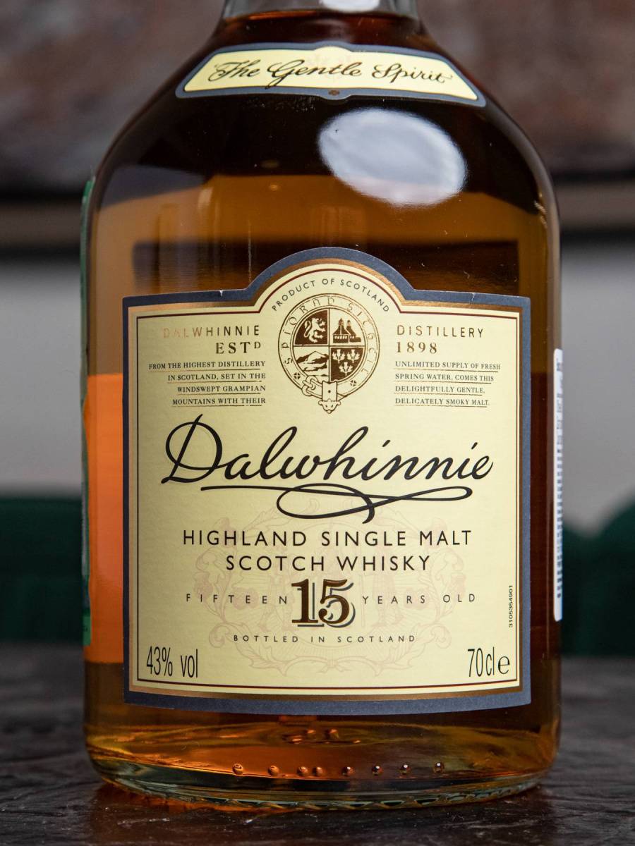 Виски Dalwhinnie Single Malt 15 YO купить в винном ресторане Osteria Amici - цена Виски Dalwhinnie Single Malt 15 YO / Далвини 15 лет