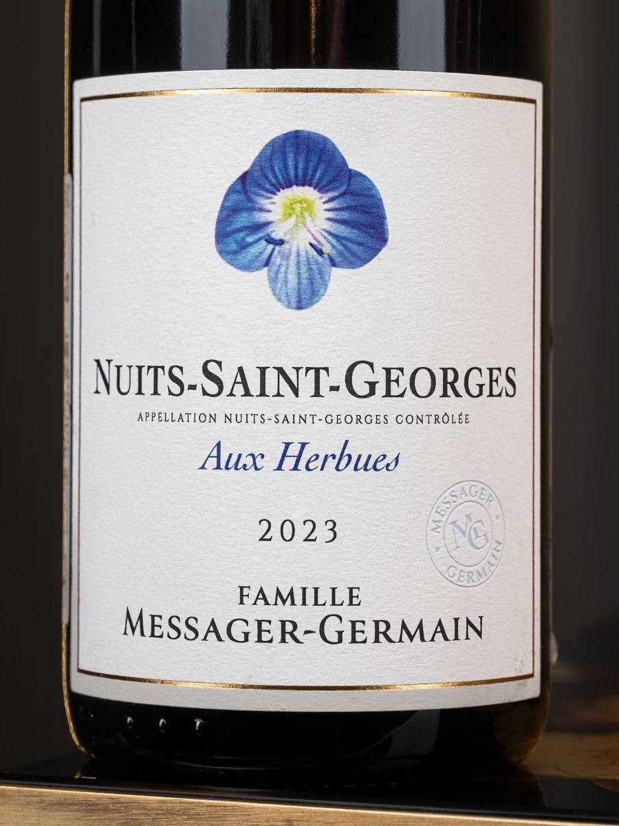 Вино Famille Messager-Germain Aux Herbues Nuits-Saint-Georges AOC 2023 / Нюи-Сен-Жорж О Зэрбю Фамий Мессаже-Жермен