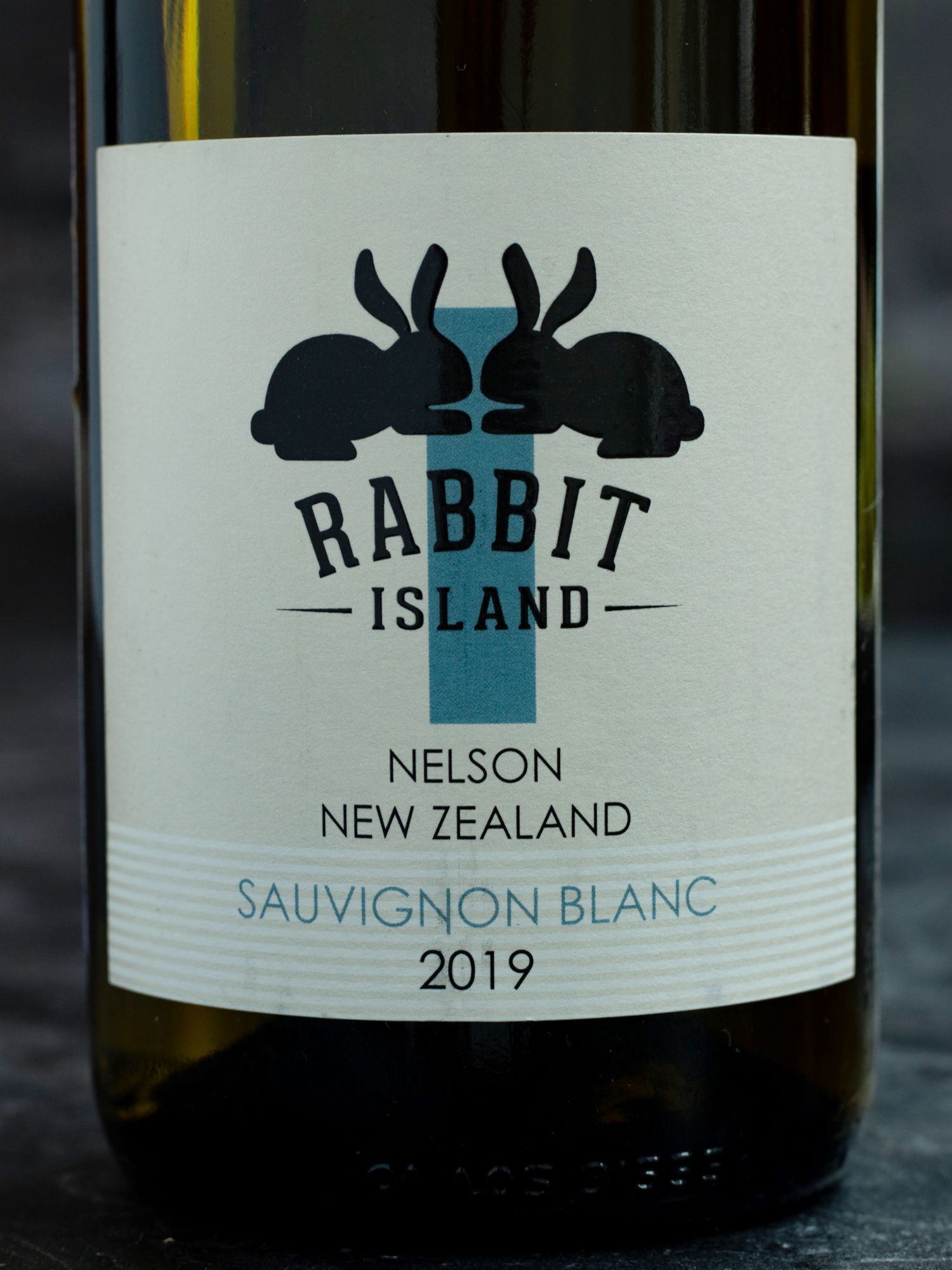 Купить вино Seifried Rabbit Island Sauvignon Blanc Nelson в Остерия Амичи Мосфильмовская 88 Вино Seifried Rabbit Island Sauvignon Blanc Nelson / Нельсон Раббит Айлэнд Совиньон Блан