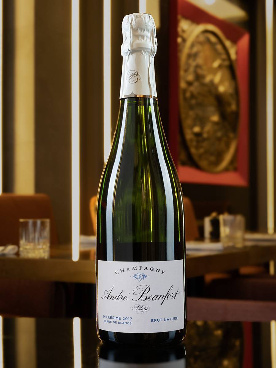 Шампанское Andre Beaufort Polisy Millesime Blanc de Blancs 2017 купить в винном ресторане Остерия - лучшая цена Шампанское Andre Beaufort Polisy Millesime Blanc de Blancs 2017 / Андре Бофор Полизи Блан де Блан