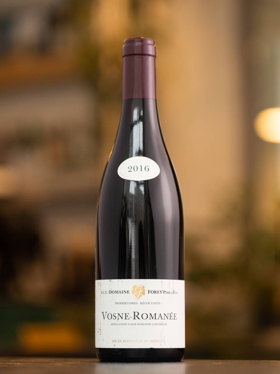 Вино Vosne-Romanee Domaine Forey Pere et Fils 2016 купить в винном ресторане Остерия - лучшая цена Вино Vosne-Romanee Domaine Forey Pere et Fils 2016 / Вон-Романе Домэн Форе Пэр э Фис