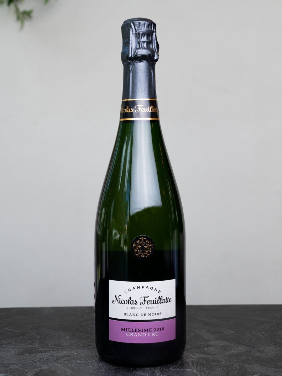 Купить шампанское Nicolas Feuillatte Grand Cru Brut Blanc de Noirs Pinot Noir - лучшая цена и выбор в Остерия Амичи Шампанское Nicolas Feuillatte Grand Cru Brut Blanc de Noirs Pinot Noir / Николя Фейят Гран Крю Брют Блан де Нуар