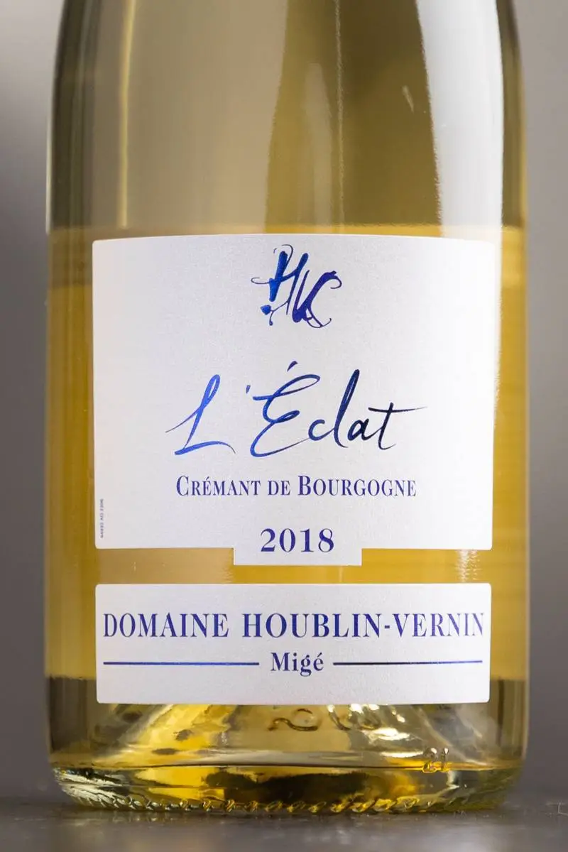 Игристое вино Cremant de Bourgogne Blanc de Blancs Brut LEclat Domaine Houblin-Vernin
купить в винном ресторане Остерия - лучшая цена Игристое вино Cremant de Bourgogne Blanc de Blancs Brut LEclat Domaine Houblin-Vernin / Креман де Бургонь Блан де Блан Брют Л'Экла Ублен-Вернен