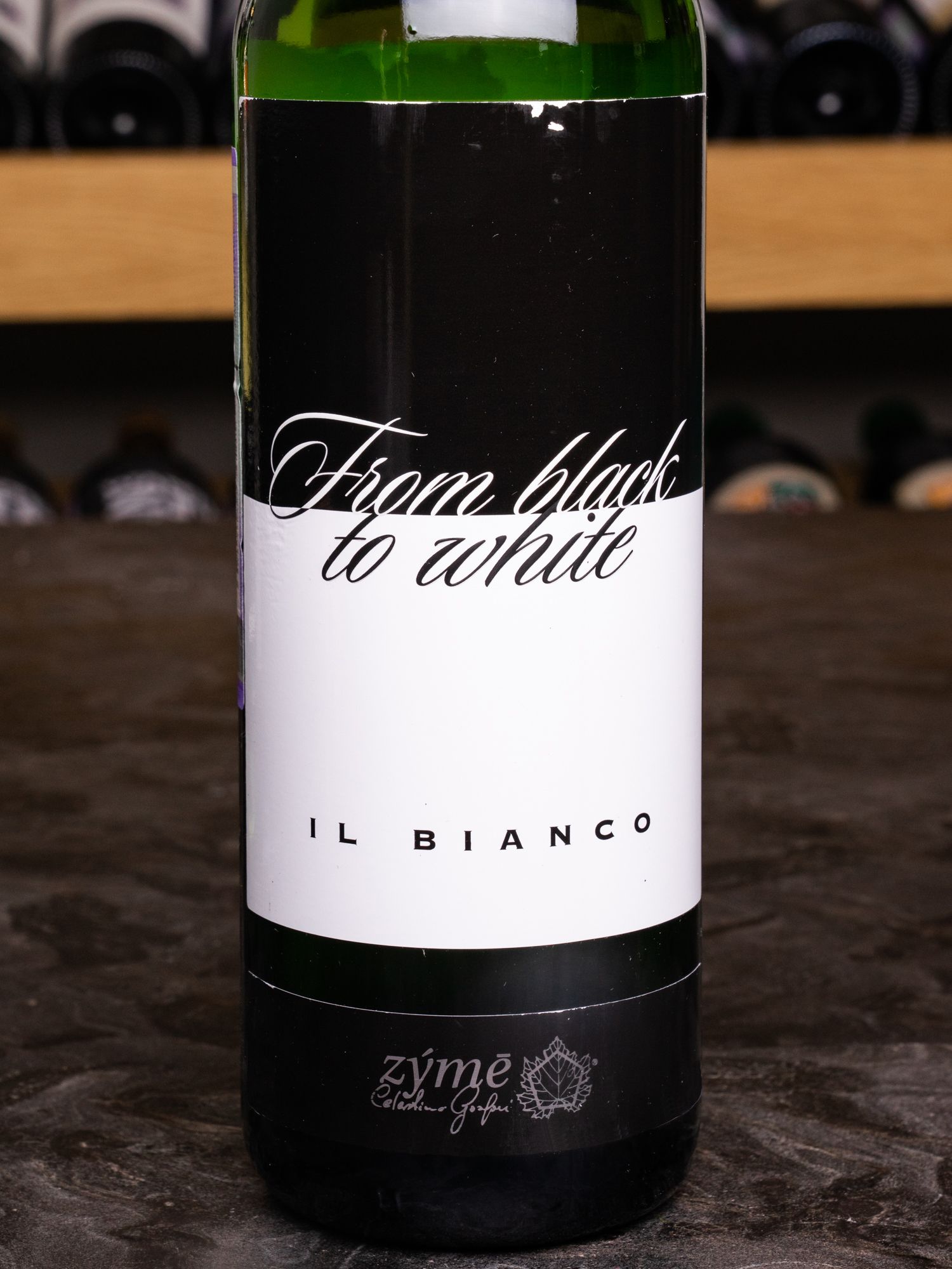 Купить вино From Black to White Veneto в винном ресторане Остерия цена Вино Zyme From Black to White Veneto / Фром Блэк ту Уайт