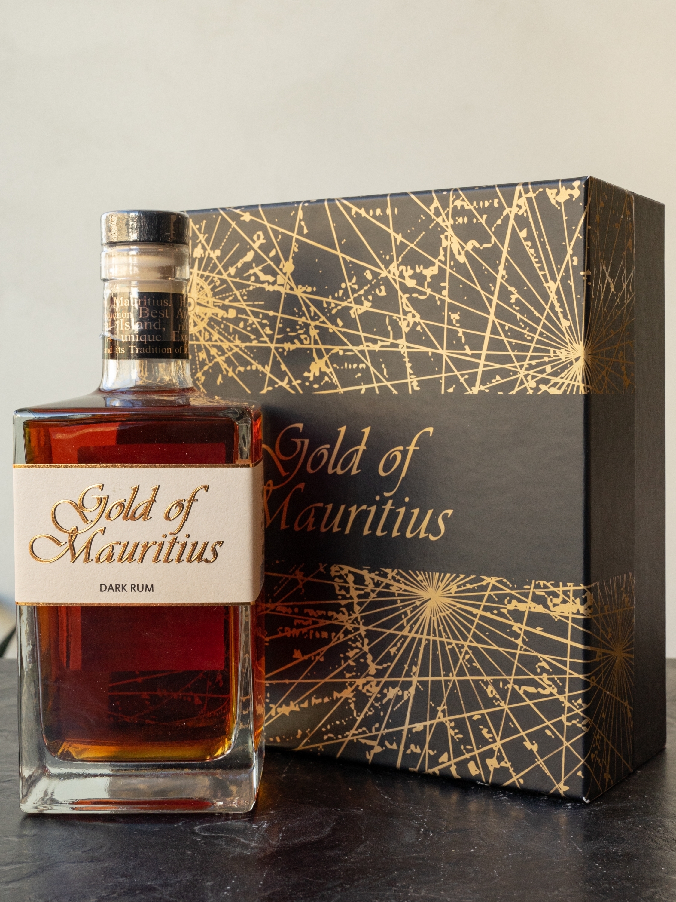 Ром Gold of Mauritius Dark Rum купить в винном ресторане Остерия Амичи - лучшая цена Ром Gold of Mauritius Dark Rum / Голд оф Мауритиус Дарк