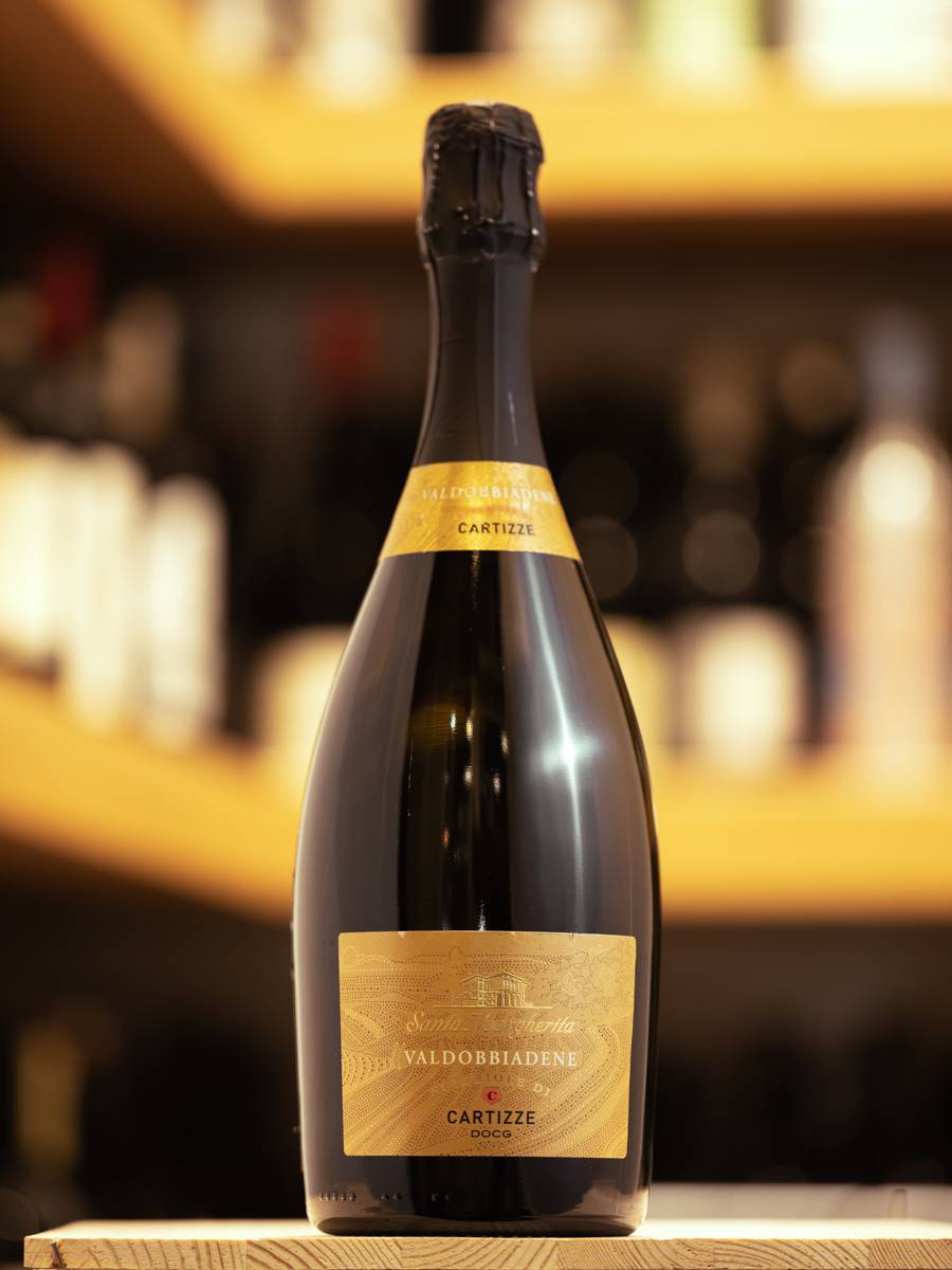 Игристое вино Prosecco Valdobbiadene Superiore di Cartizze Brut Santa Margherita купить в винном ресторане Остерия - лучшая цена Игристое вино Prosecco Valdobbiadene Superiore di Cartizze Brut Santa Margherita / Просекко Вальдоббьядене Супериоре ди Картицце Брют Санта Маргерита