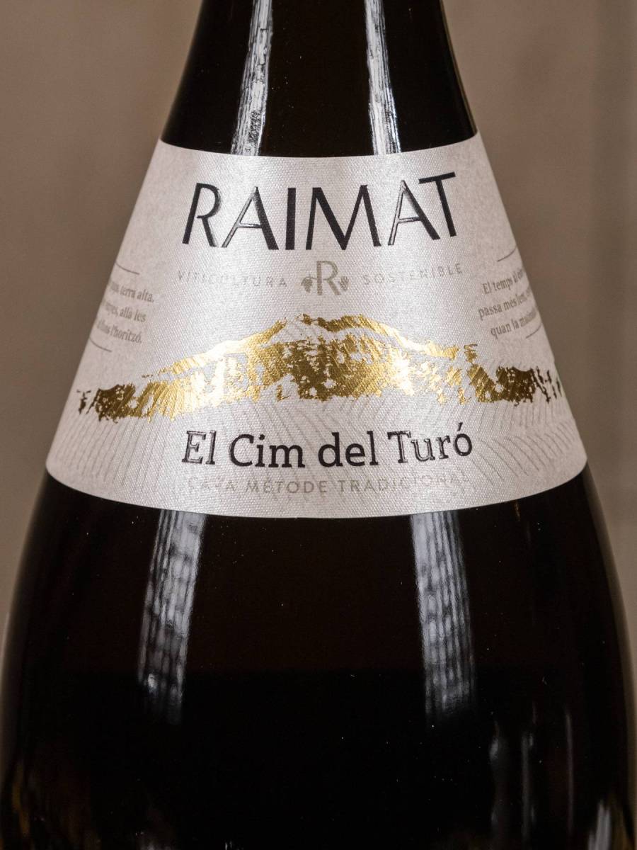 Игристое вино Raimat El Cim del Turo Brut Nature Reserva купить в винном ресторане Остерия - лучшая цена Игристое вино Raimat El Cim del Turo Brut Nature Reserva / Кава Эль Сим де Туро Резерва Брют Раймат
